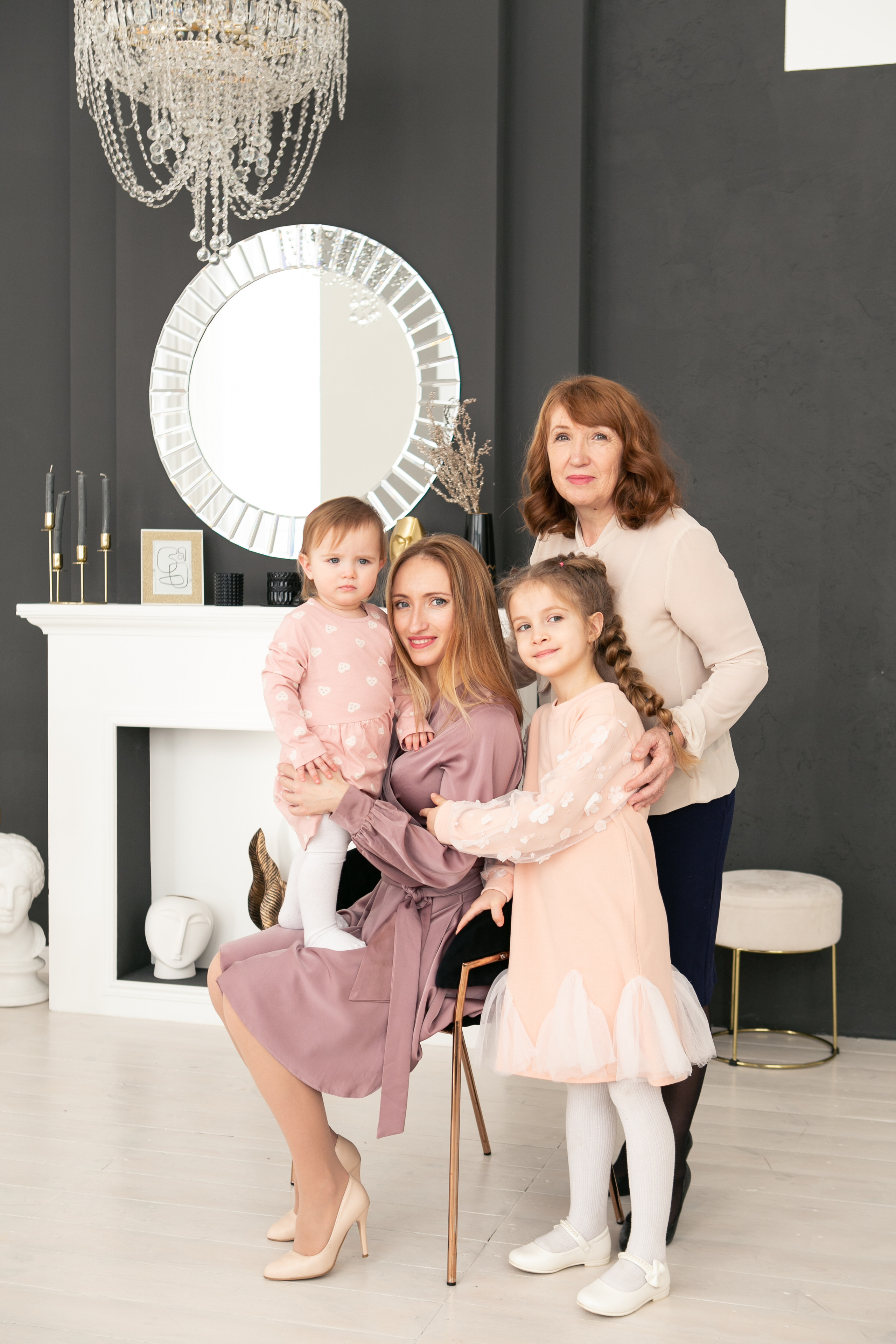 Большие семьи. Фотограф Наталья Стаг в Омске. Фотографирую в разных стилях в разных студиях, а так же в школах и садах. Печатаю выпускные фотоальбомы