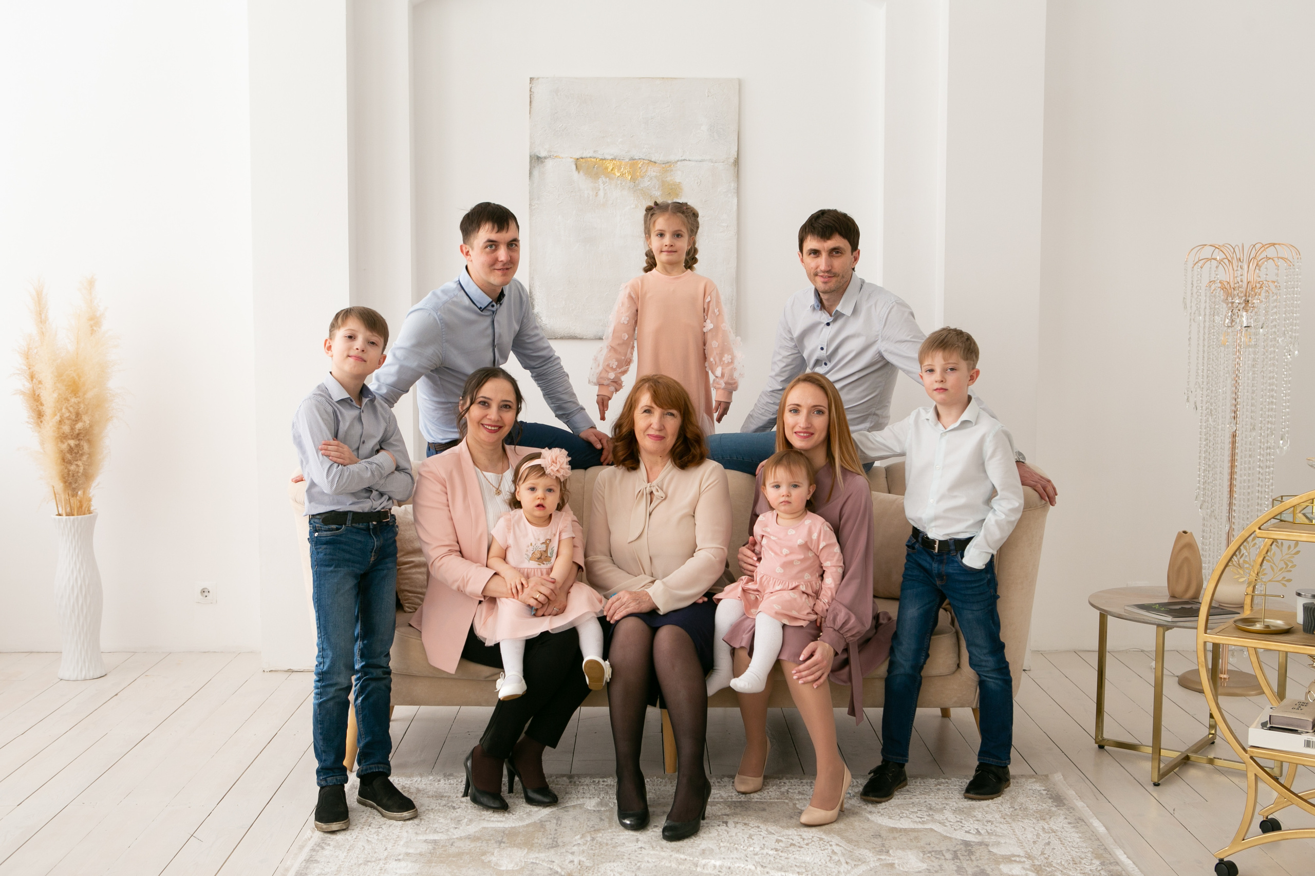 Большие семьи. Фотограф Наталья Стаг в Омске. Фотографирую в разных стилях в разных студиях, а так же в школах и садах. Печатаю выпускные фотоальбомы