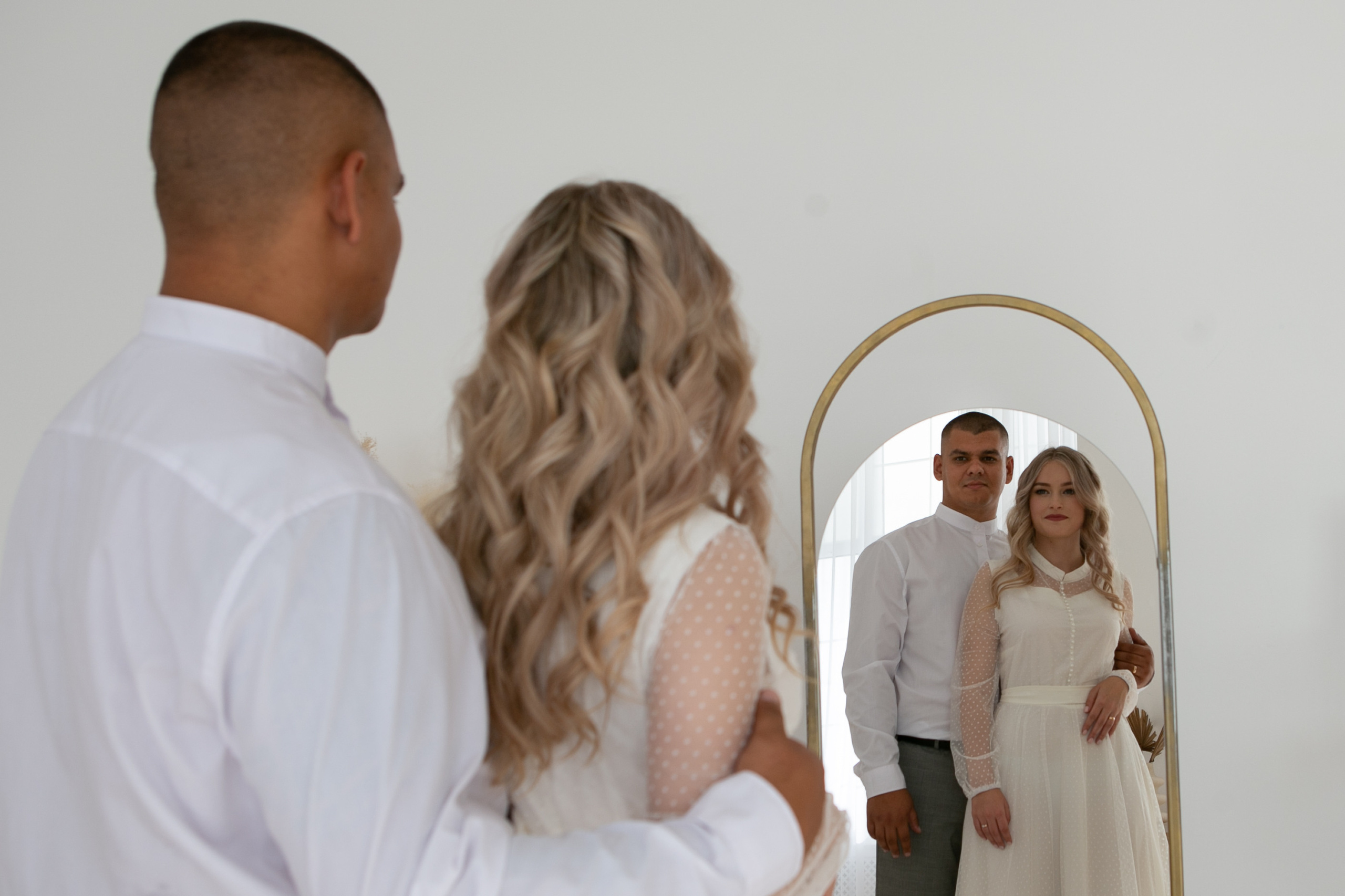 Свадебный фотограф в Омске. Счастливые моменты Вашей жизни. Фотограф Наталья Стаг в Омске. Фотографирую в разных стилях в разных студиях, а так же в школах и садах. Печатаю выпускные фотоальбомы