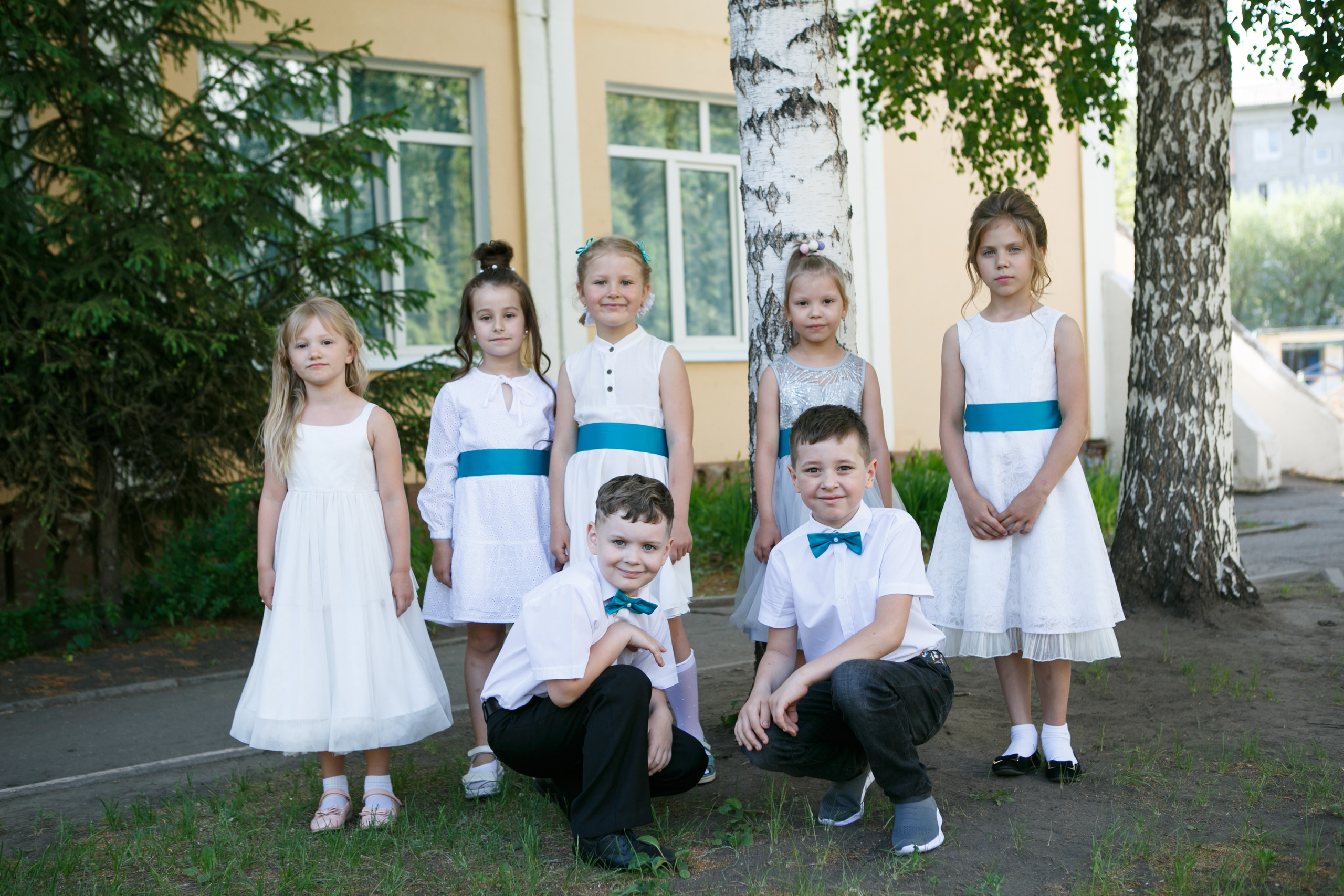 Школьная фотосессия в Омске. Выпускники. 4 класс. Фотосессия для выпускного альбома в Омске. Школьный фотограф в Омске. Фотограф Наталья Стаг в Омске. Фотографирую в разных стилях в разных студиях, а так же в школах и садах. Печатаю выпускные фотоальбомы