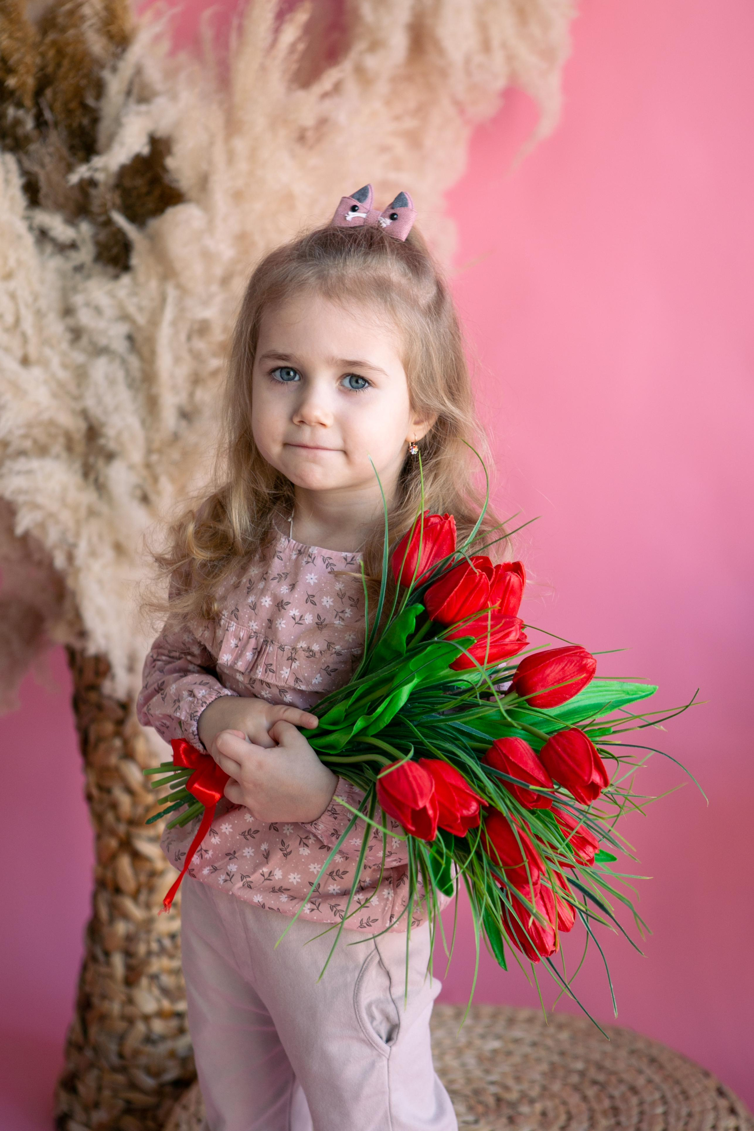 Мамина радость. Фотограф Наталья Стаг в Омске. Фотографирую в разных стилях в разных студиях, а так же в школах и садах. Печатаю выпускные фотоальбомы