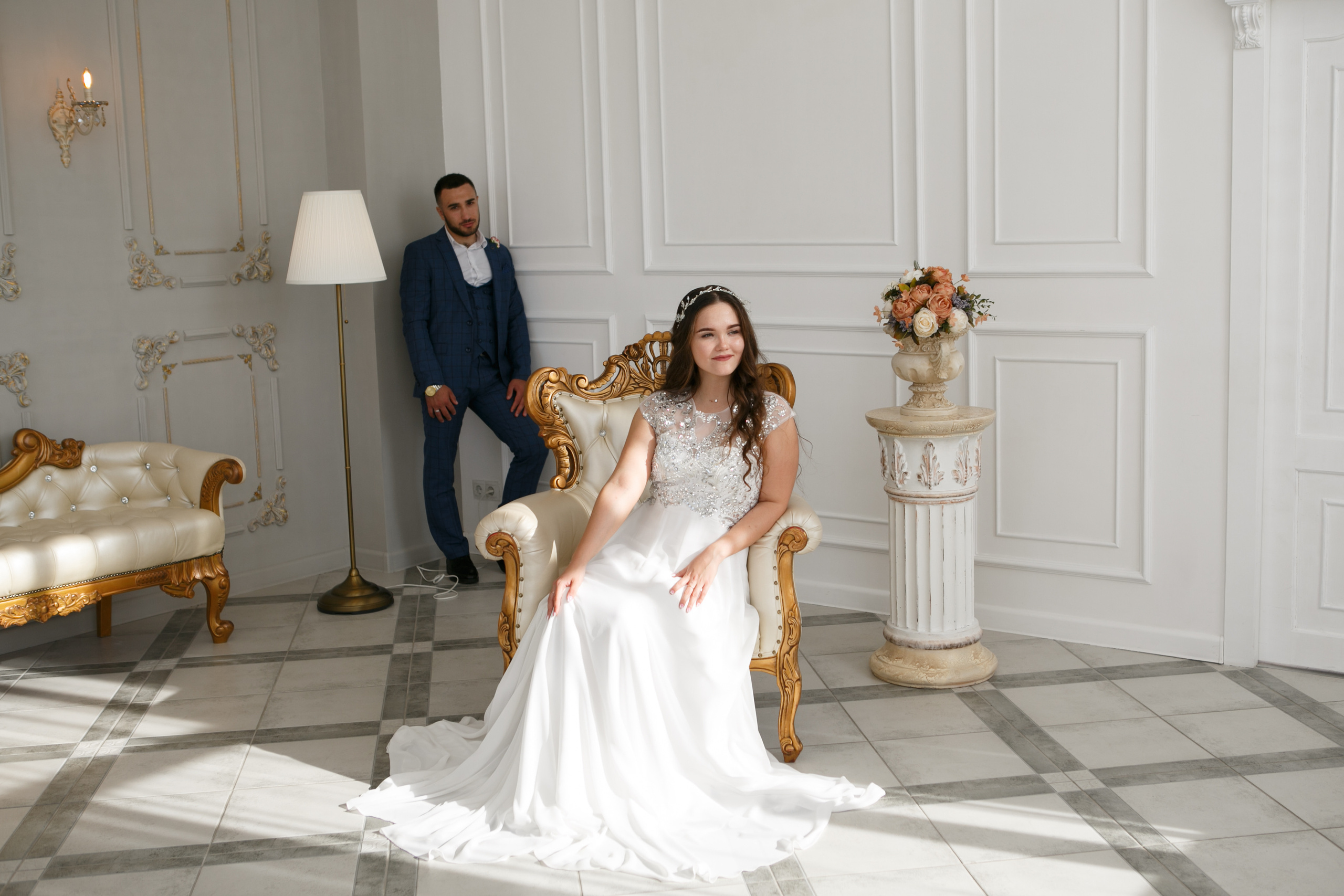 Свадебный фотограф в Омске. Счастливые моменты Вашей жизни. Фотограф Наталья Стаг в Омске. Фотографирую в разных стилях в разных студиях, а так же в школах и садах. Печатаю выпускные фотоальбомы