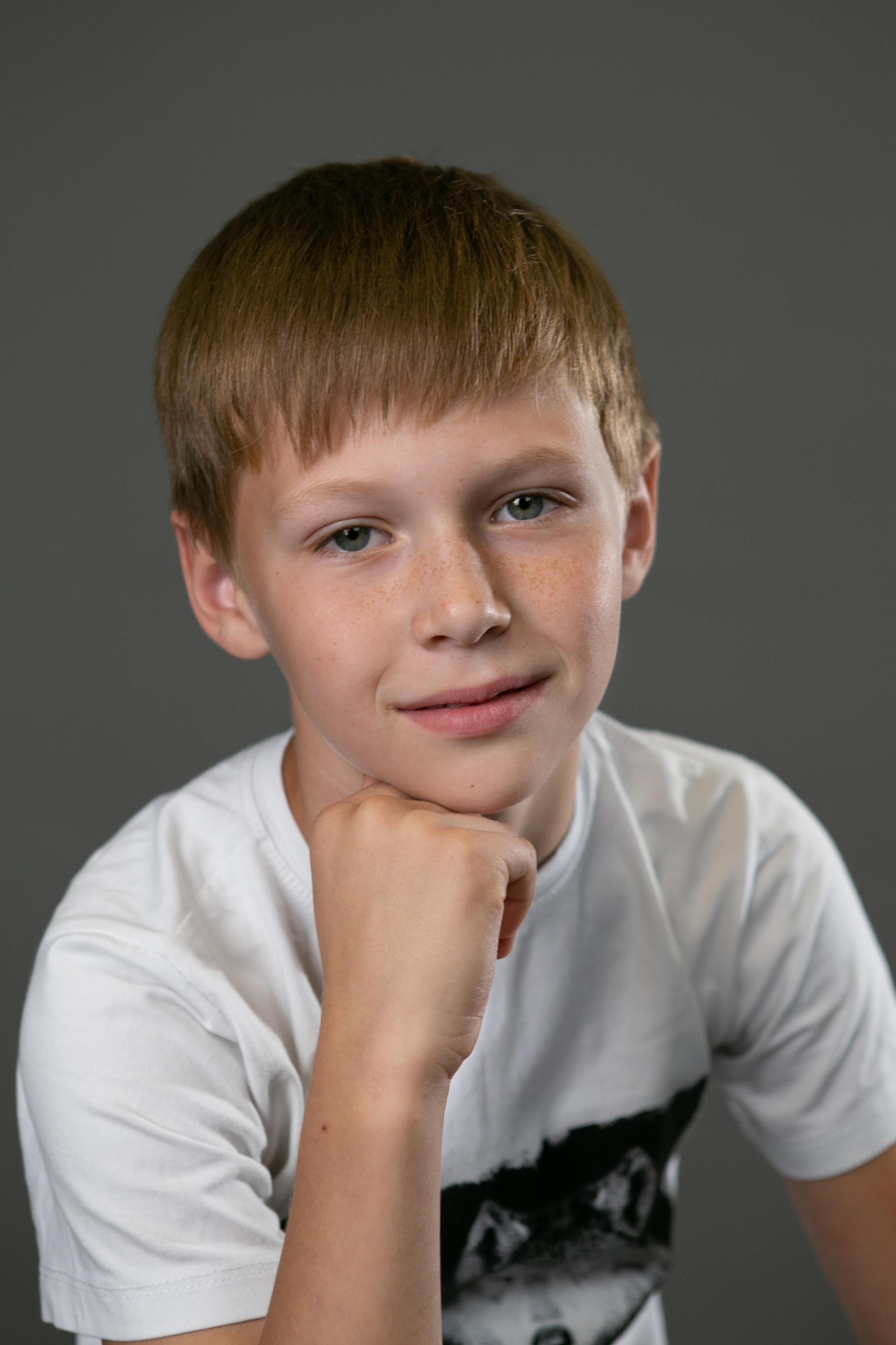 Портретная съемка. Фотограф Наталья Стаг в Омске. Фотографирую в разных стилях в разных студиях, а так же в школах и садах. Печатаю выпускные фотоальбомы