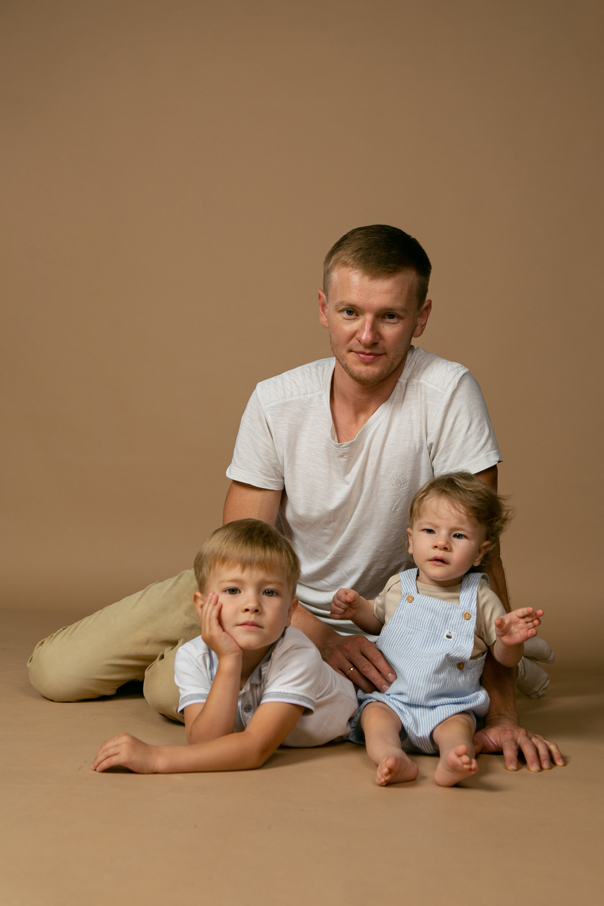 Фоновая. Фотограф Наталья Стаг в Омске. Фотографирую в разных стилях в разных студиях, а так же в школах и садах. Печатаю выпускные фотоальбомы