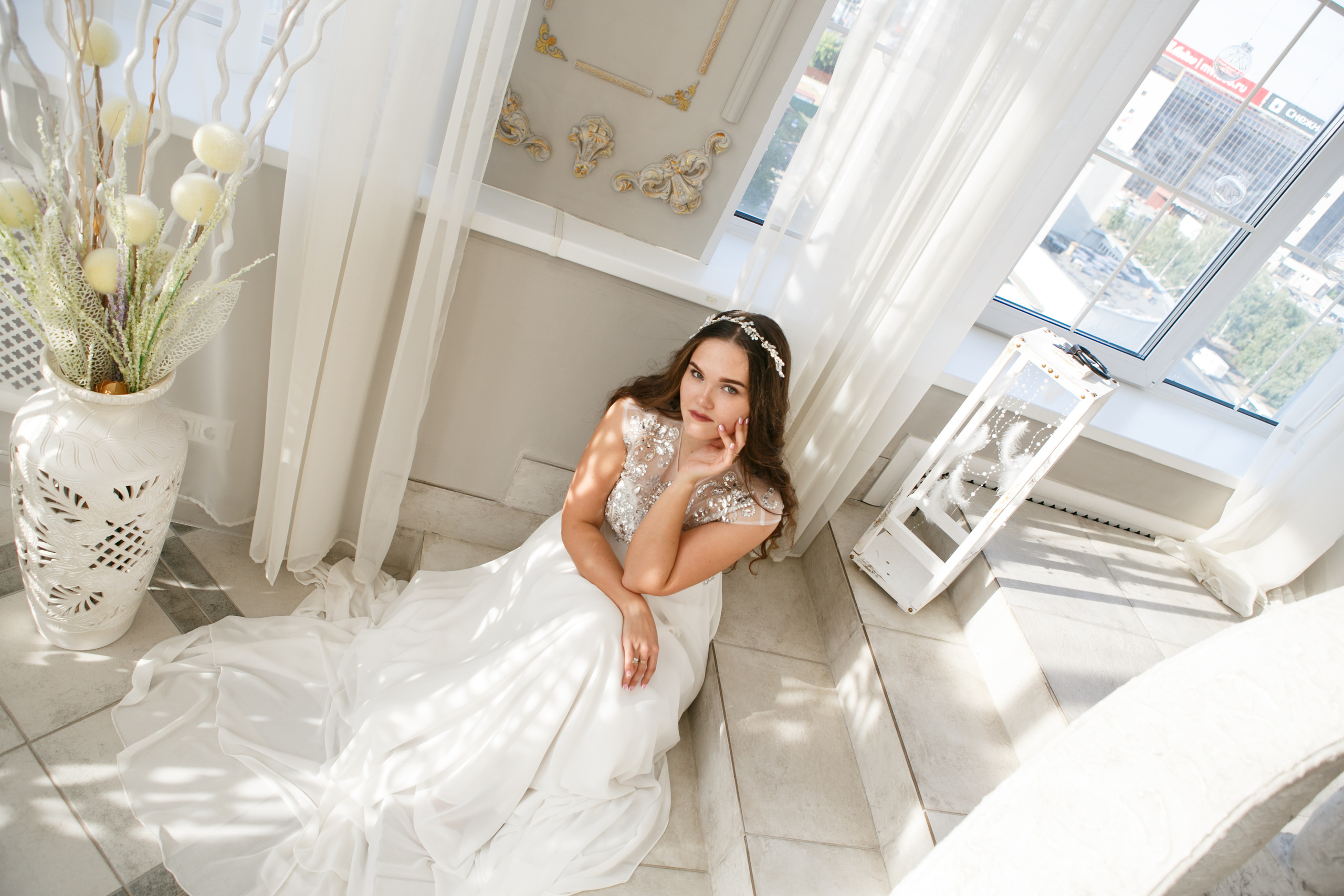 Свадебный фотограф в Омске. Счастливые моменты Вашей жизни. Фотограф Наталья Стаг в Омске. Фотографирую в разных стилях в разных студиях, а так же в школах и садах. Печатаю выпускные фотоальбомы