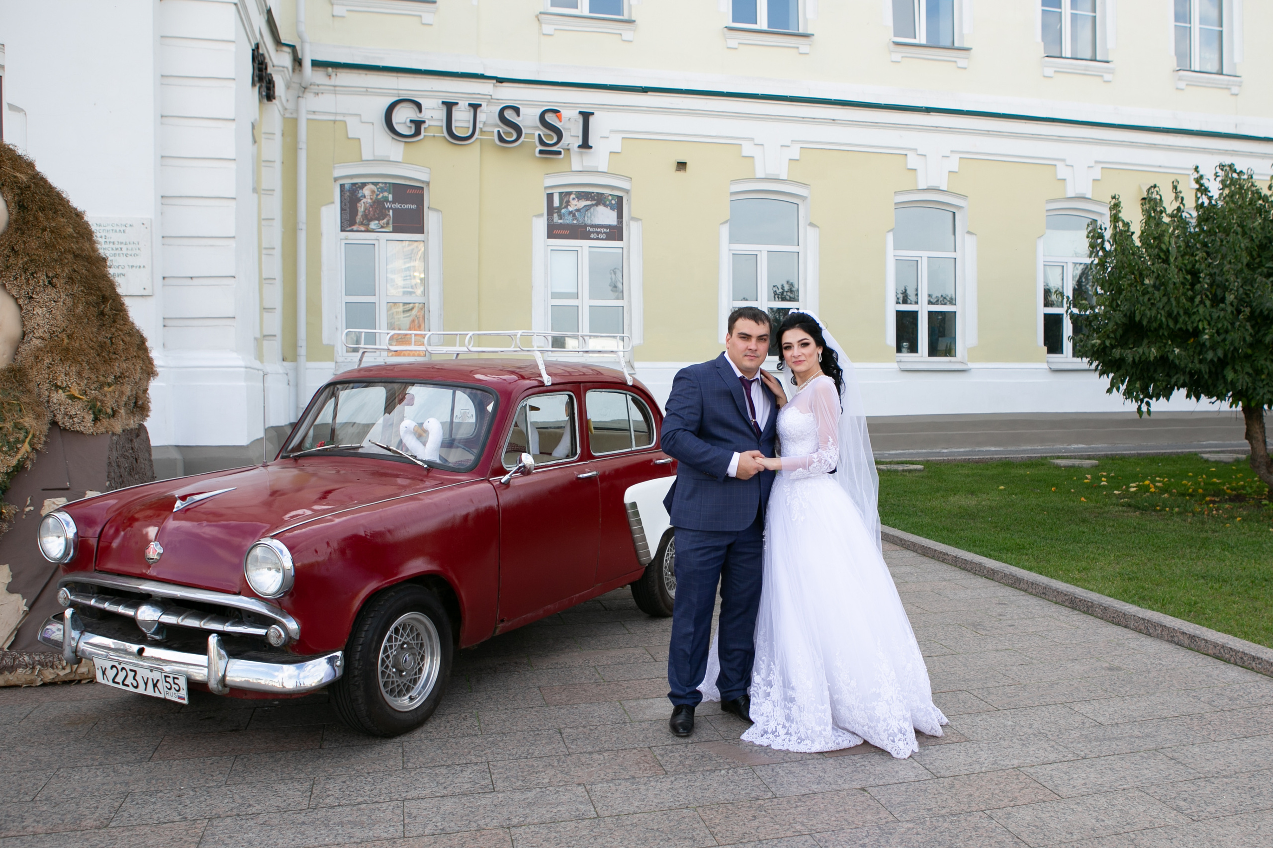 Свадебный фотограф в Омске. Счастливые моменты Вашей жизни. Фотограф Наталья Стаг в Омске. Фотографирую в разных стилях в разных студиях, а так же в школах и садах. Печатаю выпускные фотоальбомы