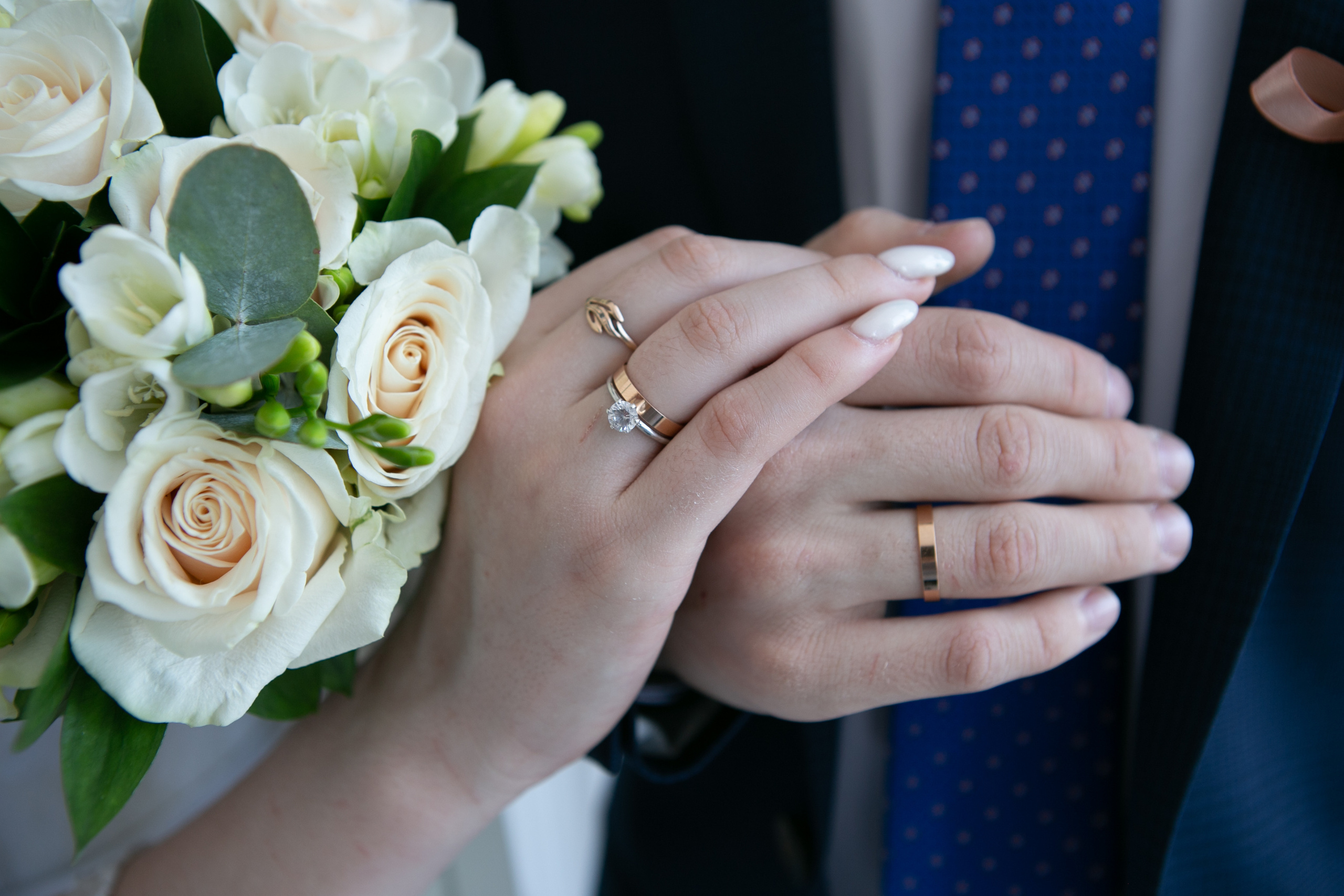 Свадебный фотограф в Омске. Счастливые моменты Вашей жизни. Фотограф Наталья Стаг в Омске. Фотографирую в разных стилях в разных студиях, а так же в школах и садах. Печатаю выпускные фотоальбомы