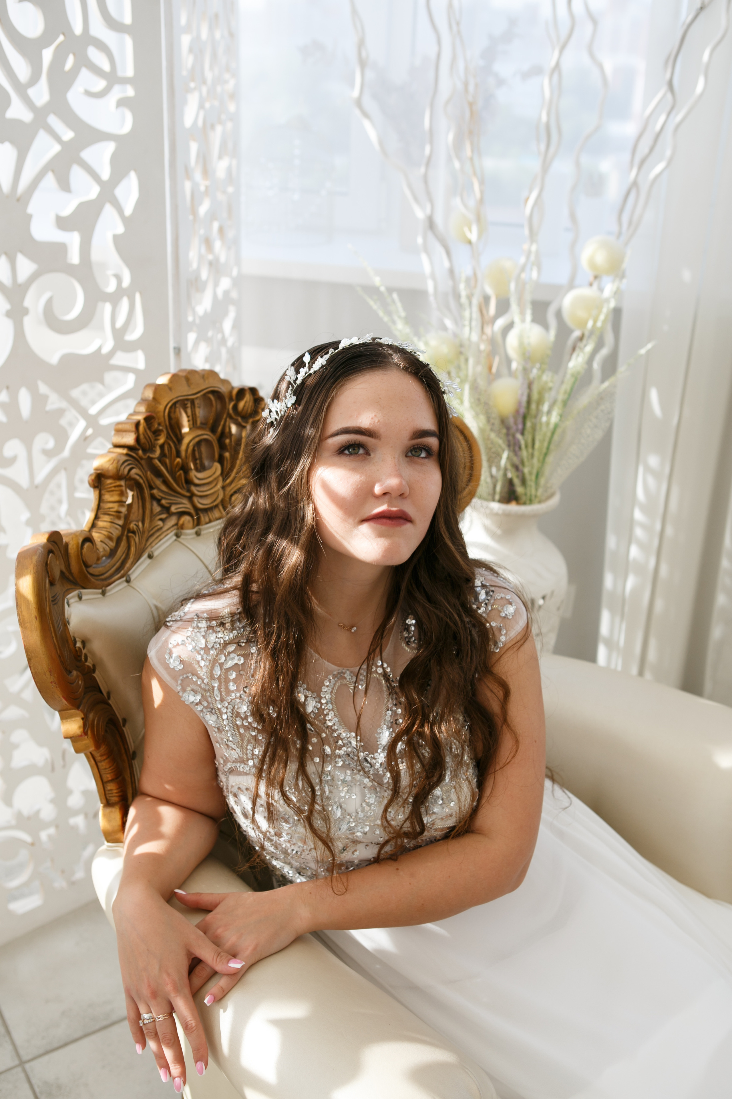 Свадебный фотограф в Омске. Счастливые моменты Вашей жизни. Фотограф Наталья Стаг в Омске. Фотографирую в разных стилях в разных студиях, а так же в школах и садах. Печатаю выпускные фотоальбомы