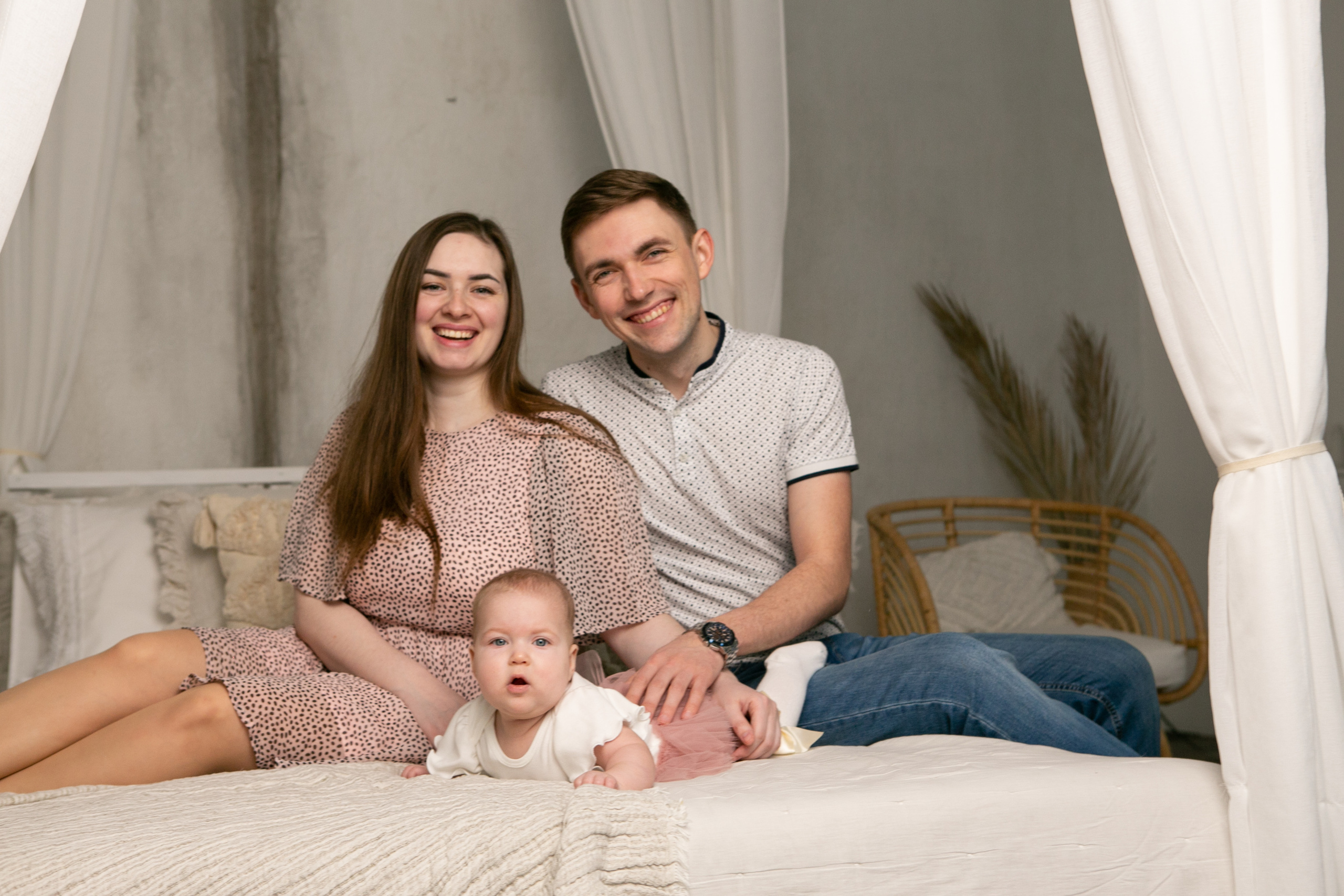 Наталья и Максим. Фотограф Наталья Стаг в Омске. Фотографирую в разных стилях в разных студиях, а так же в школах и садах. Печатаю выпускные фотоальбомы