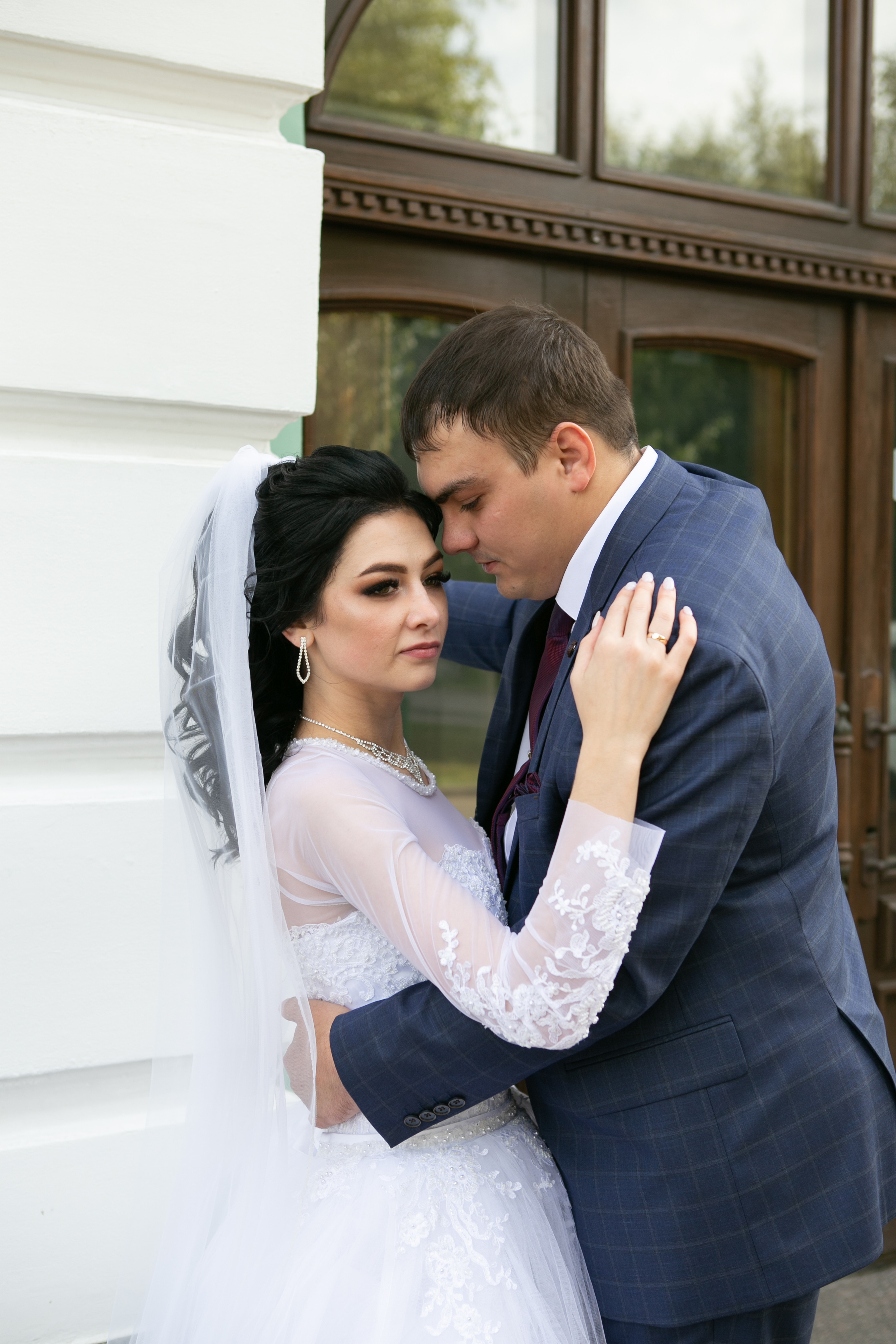 Свадебный фотограф в Омске. Счастливые моменты Вашей жизни. Фотограф Наталья Стаг в Омске. Фотографирую в разных стилях в разных студиях, а так же в школах и садах. Печатаю выпускные фотоальбомы