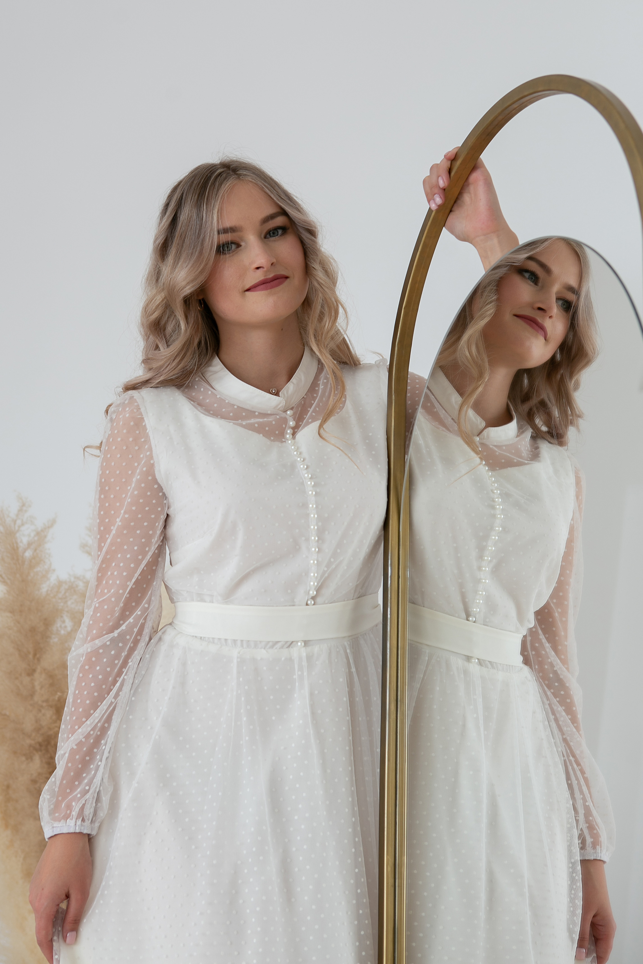 Свадебный фотограф в Омске. Счастливые моменты Вашей жизни. Фотограф Наталья Стаг в Омске. Фотографирую в разных стилях в разных студиях, а так же в школах и садах. Печатаю выпускные фотоальбомы