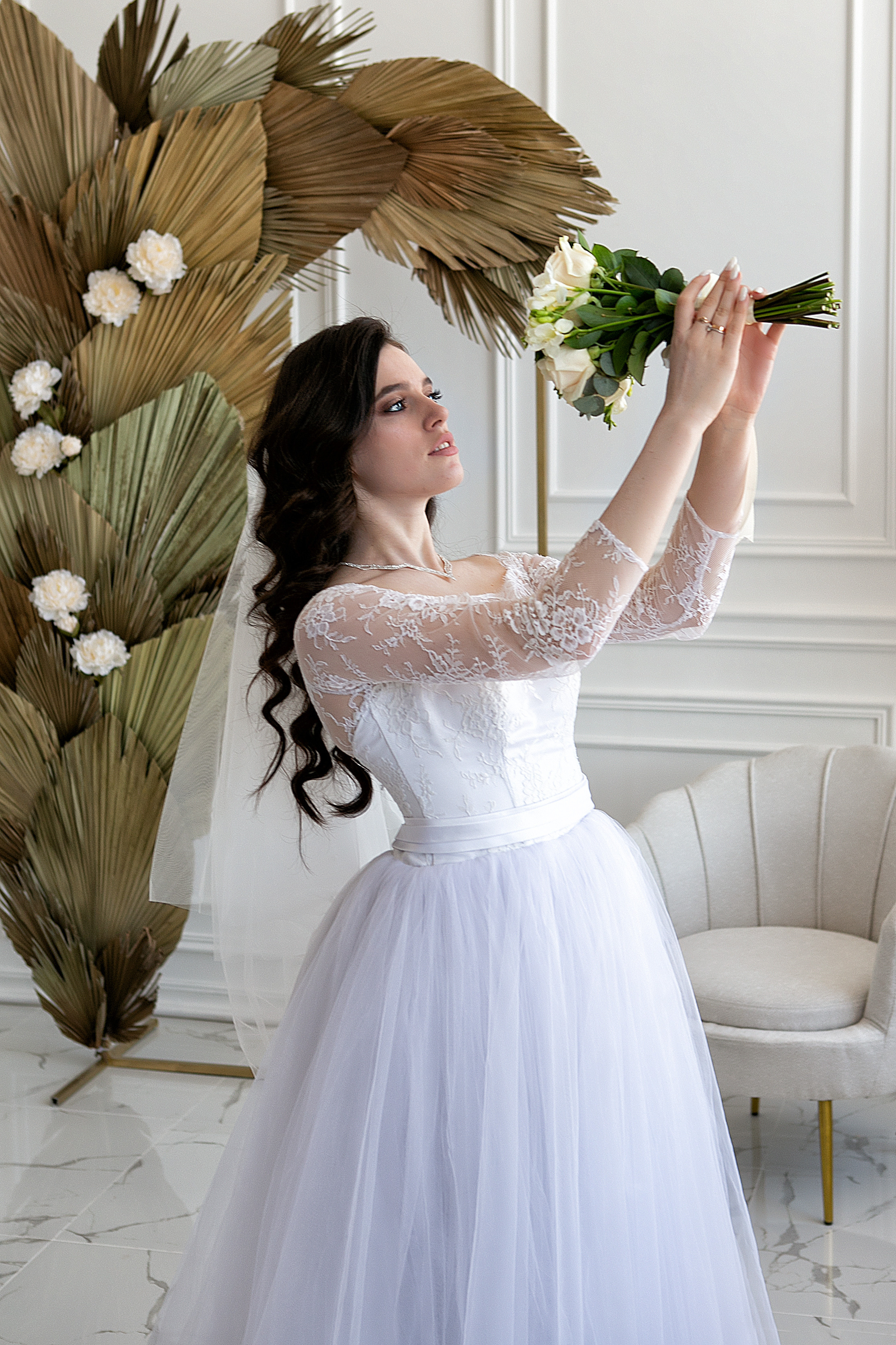 Свадебный фотограф в Омске. Счастливые моменты Вашей жизни. Фотограф Наталья Стаг в Омске. Фотографирую в разных стилях в разных студиях, а так же в школах и садах. Печатаю выпускные фотоальбомы