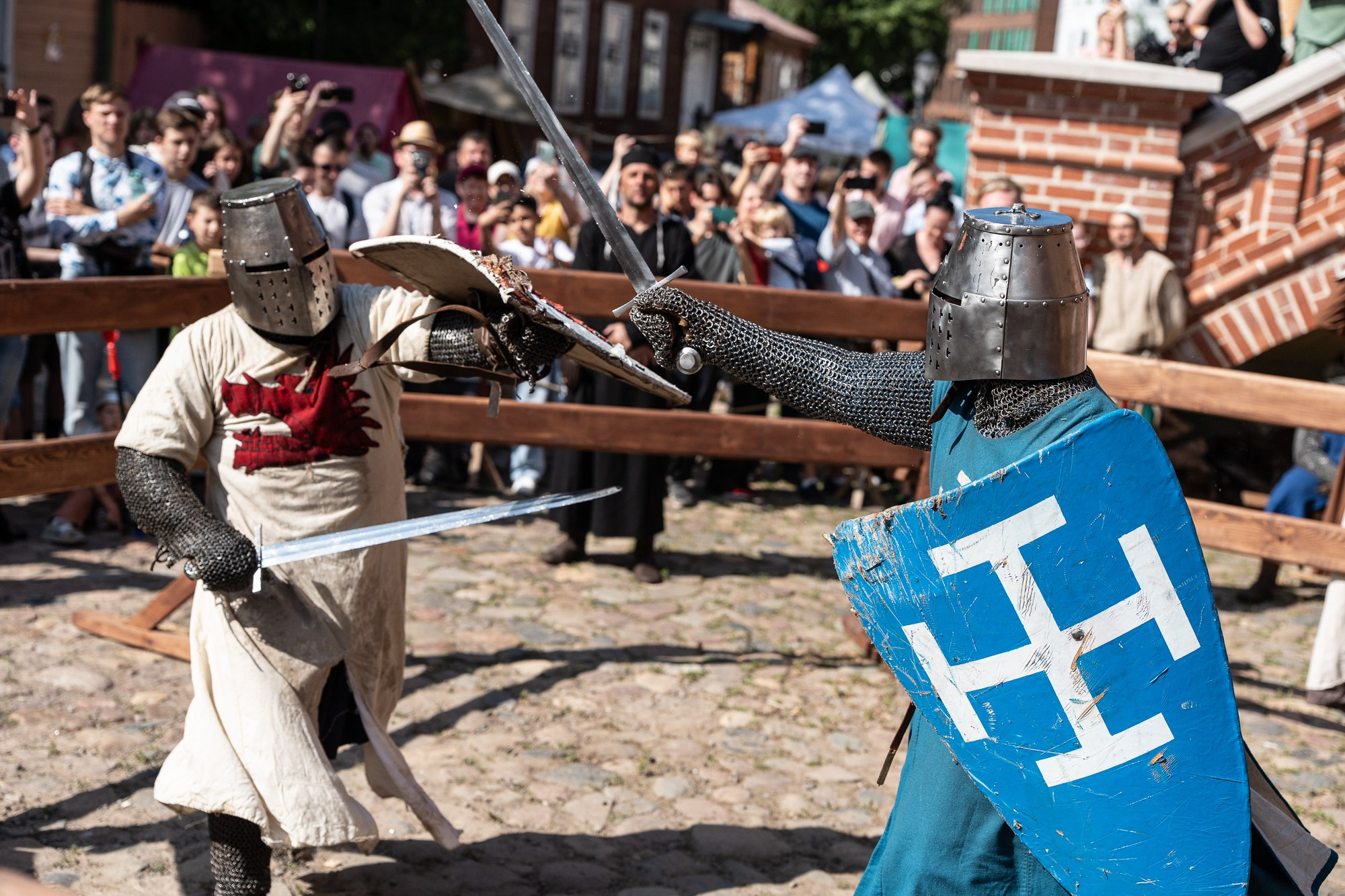 13-й город в Крутитском подворье 2025. Сайт Алматинского НЮ АРТ, будуар и фэшн фотографа Дениса Карпенко