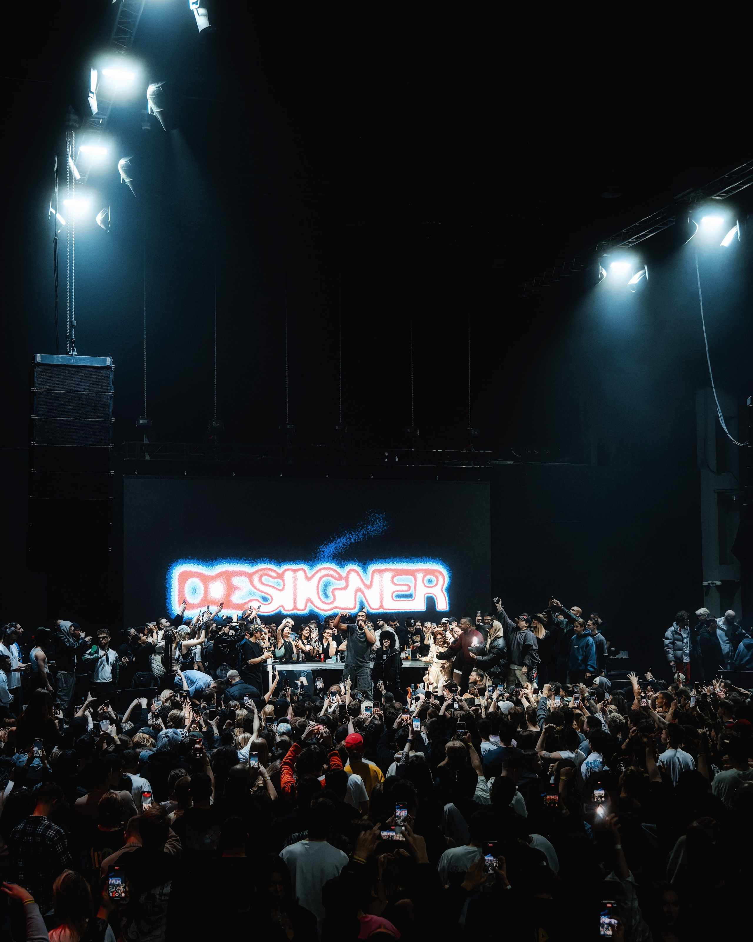 AVG x Desiigner в Tau 21.02.2025. Репортажный фотограф и видеограф в Москве