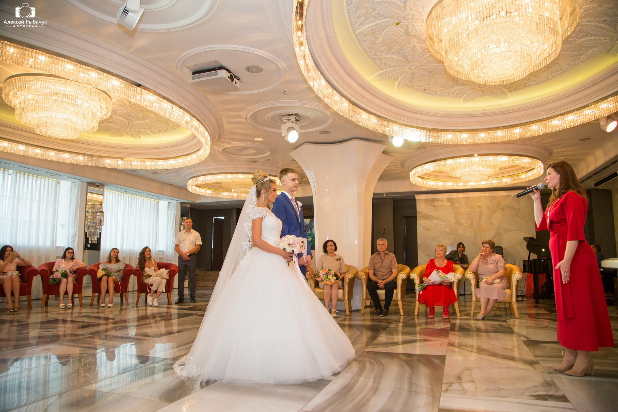 Свадебная фотосессия на природе в Иркутске. Фотограф видеограф Иркутск фото видео студия Алексея Марамзина