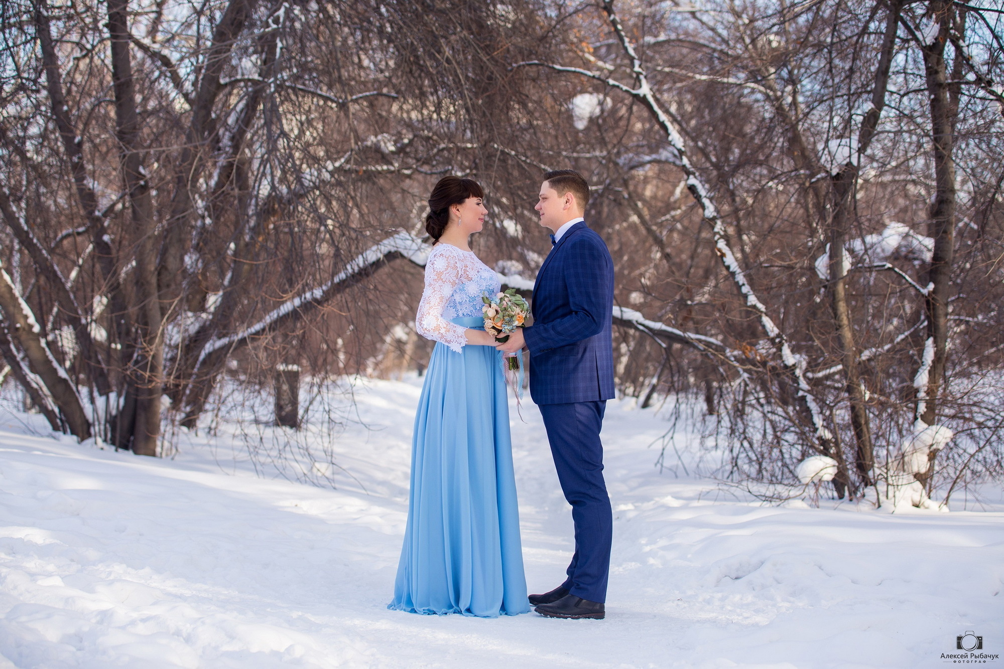 Зимние свадебные фотосессии в Иркутске. Фотограф видеограф Иркутск фото видео студия Алексея Марамзина