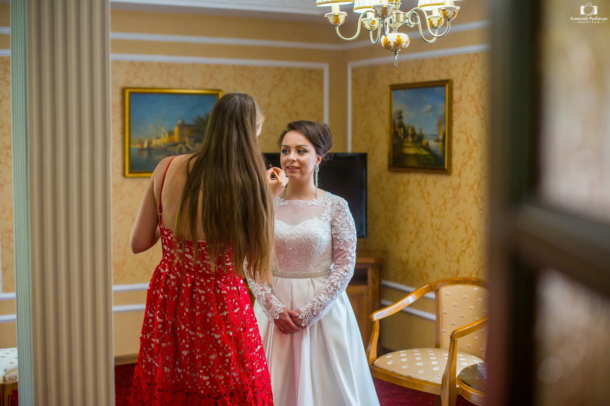 Фотосъемка ЗАГС в Икутске. Фотограф видеограф Иркутск фото видео студия Алексея Марамзина