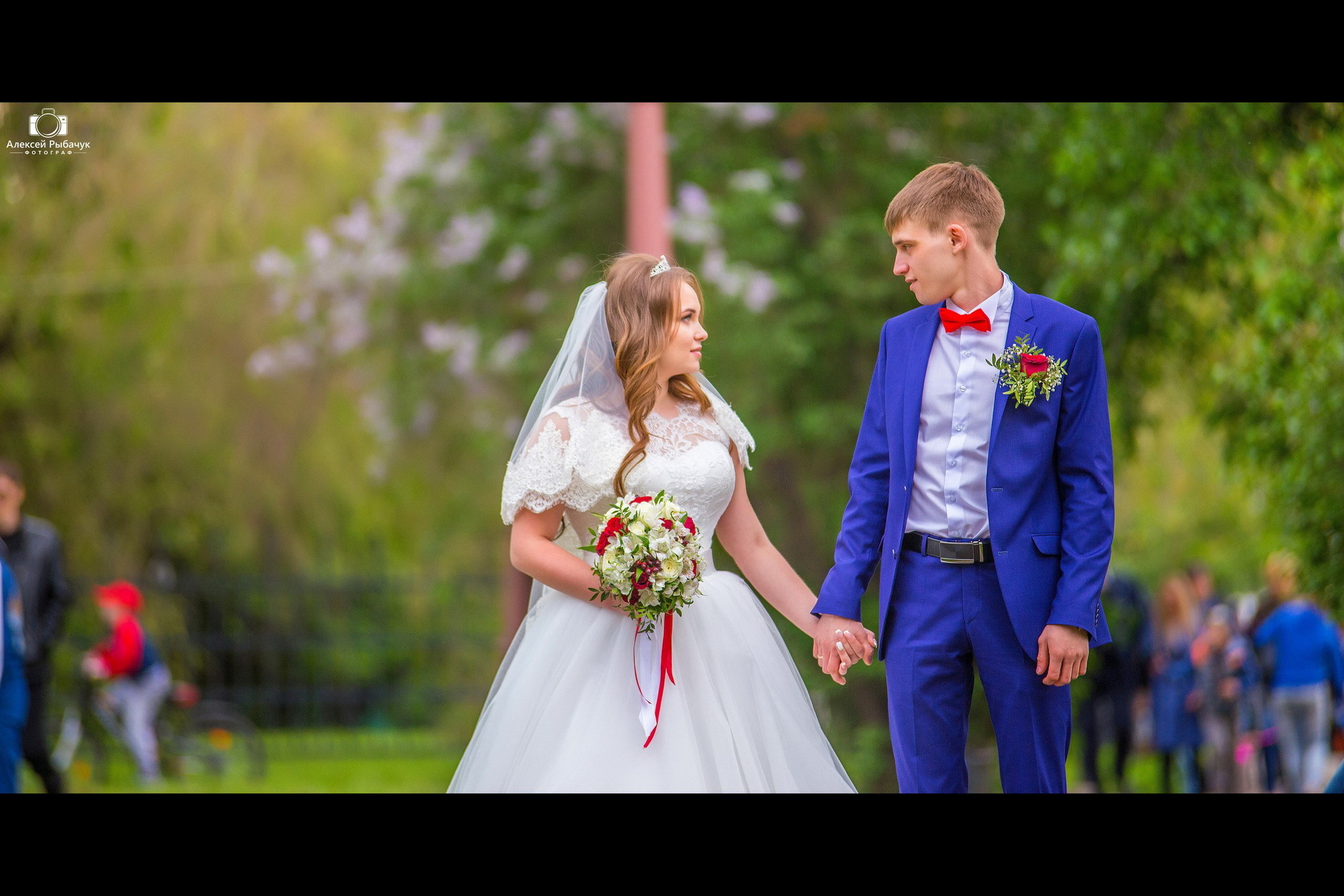 Свадебная фотосессия в студии. Фотограф видеограф Иркутск фото видео студия Алексея Марамзина