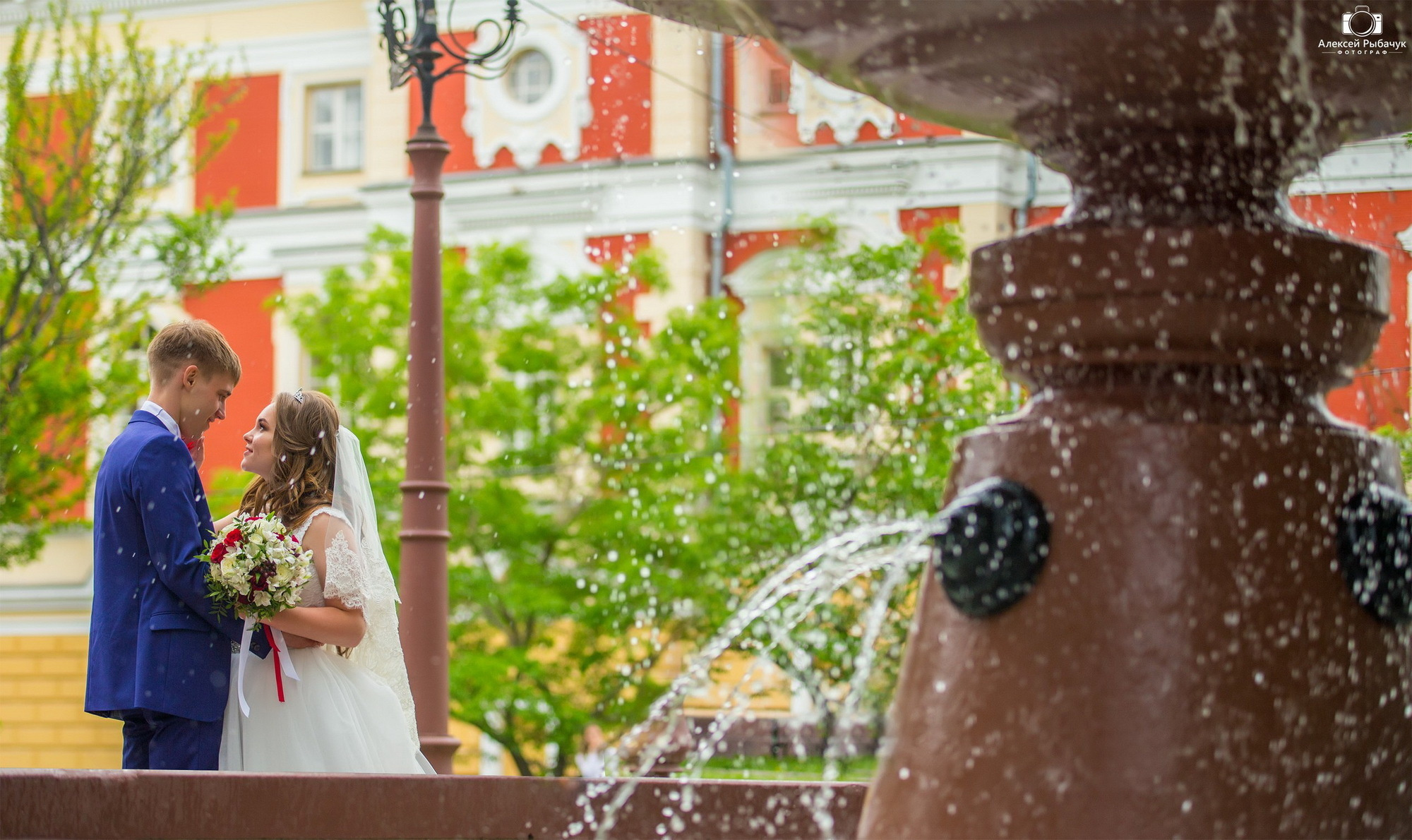 Свадебная фотосессия в студии. Фотограф видеограф Иркутск фото видео студия Алексея Марамзина