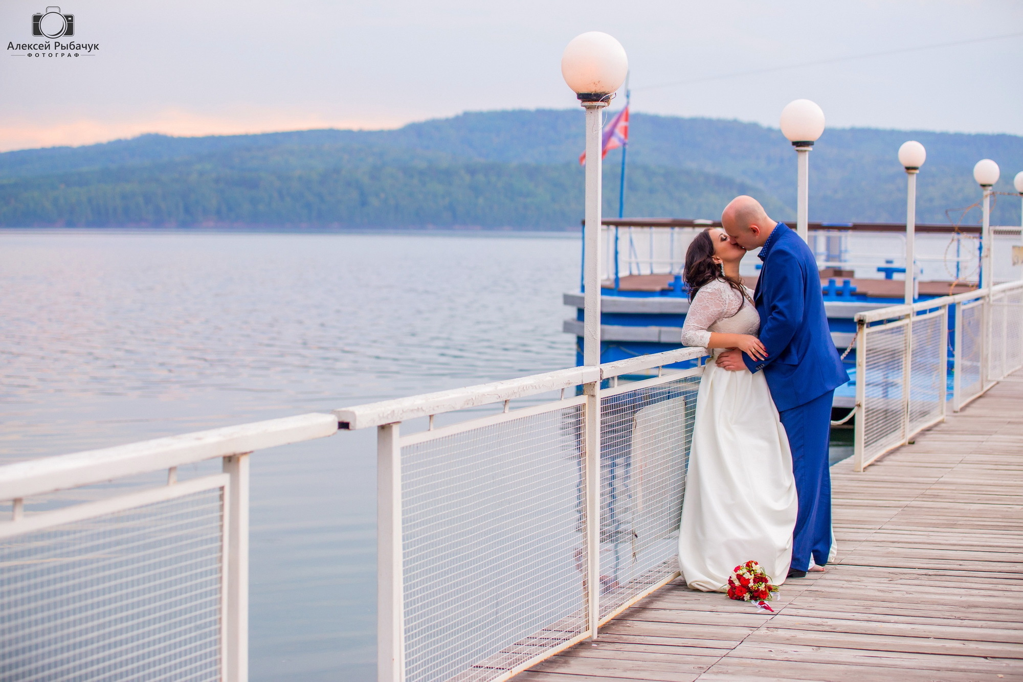 Осенние свадебные фотосессии в Иркутске. Фотограф видеограф Иркутск фото видео студия Алексея Марамзина
