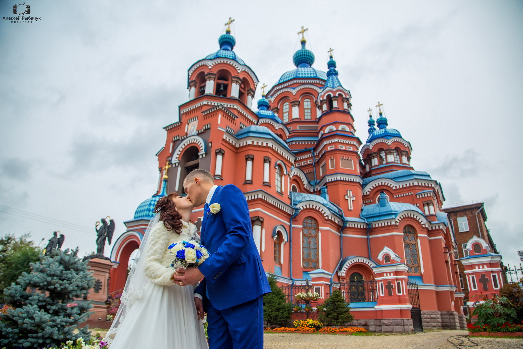 Осенние свадебные фотосессии в Иркутске. Фотограф видеограф Иркутск фото видео студия Алексея Марамзина