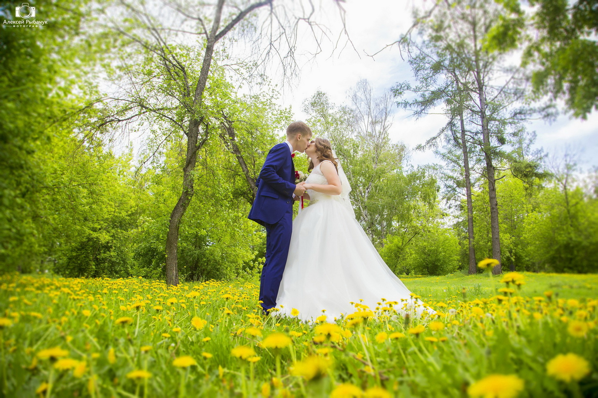 Свадебная фотосессия в студии. Фотограф видеограф Иркутск фото видео студия Алексея Марамзина