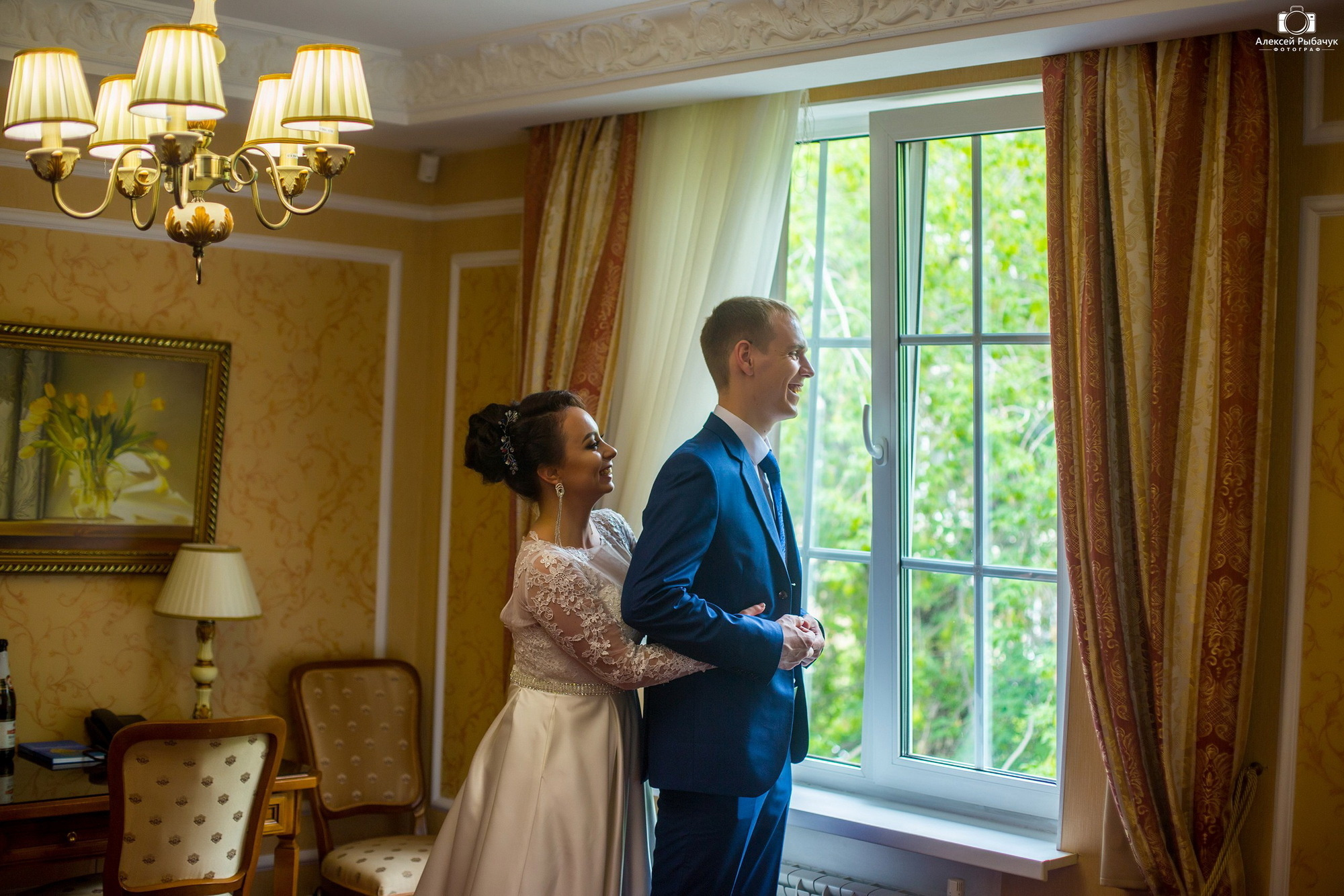 Фотосъемка ЗАГС в Икутске. Фотограф видеограф Иркутск фото видео студия Алексея Марамзина