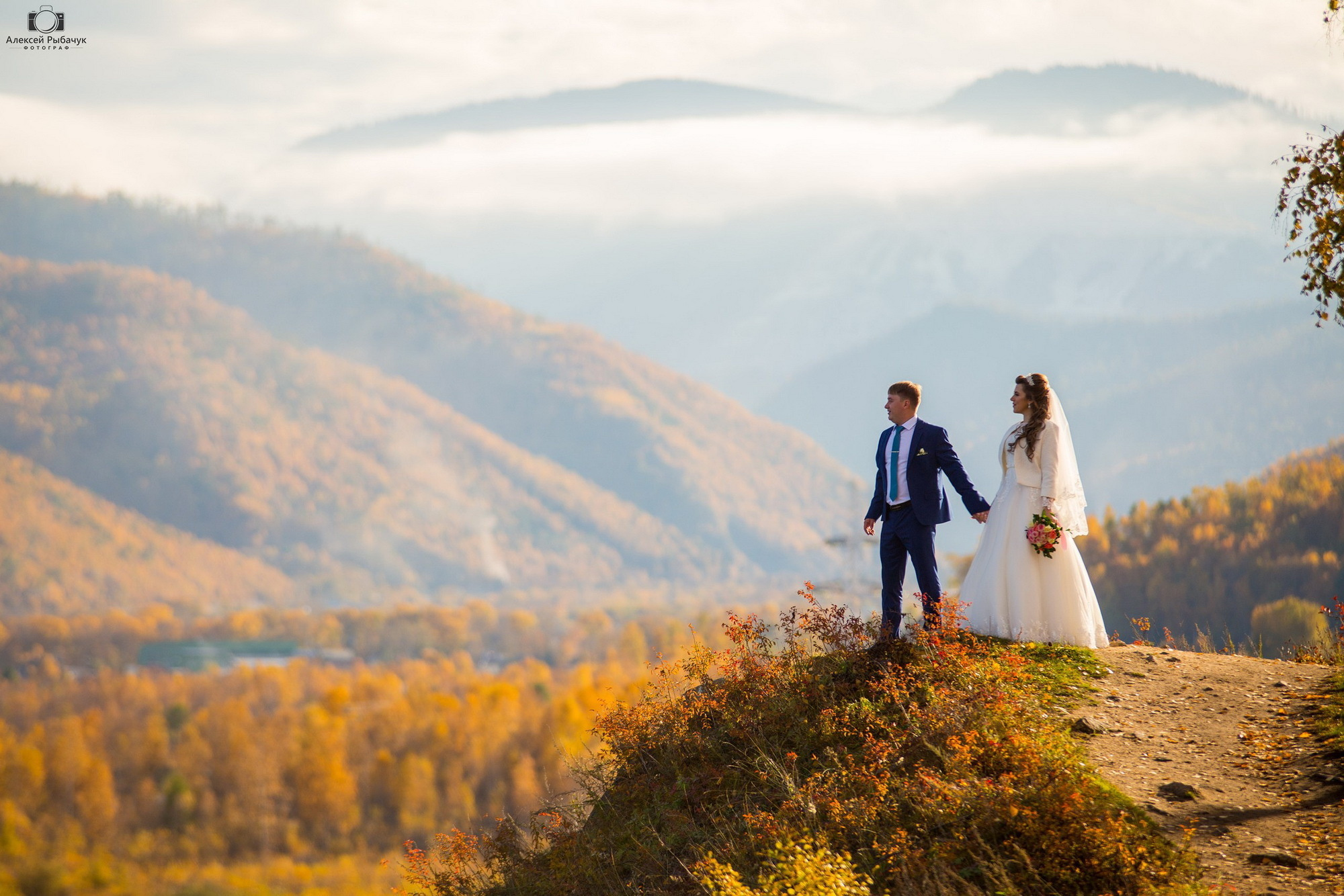 Осенние свадебные фотосессии в Иркутске. Фотограф видеограф Иркутск фото видео студия Алексея Марамзина