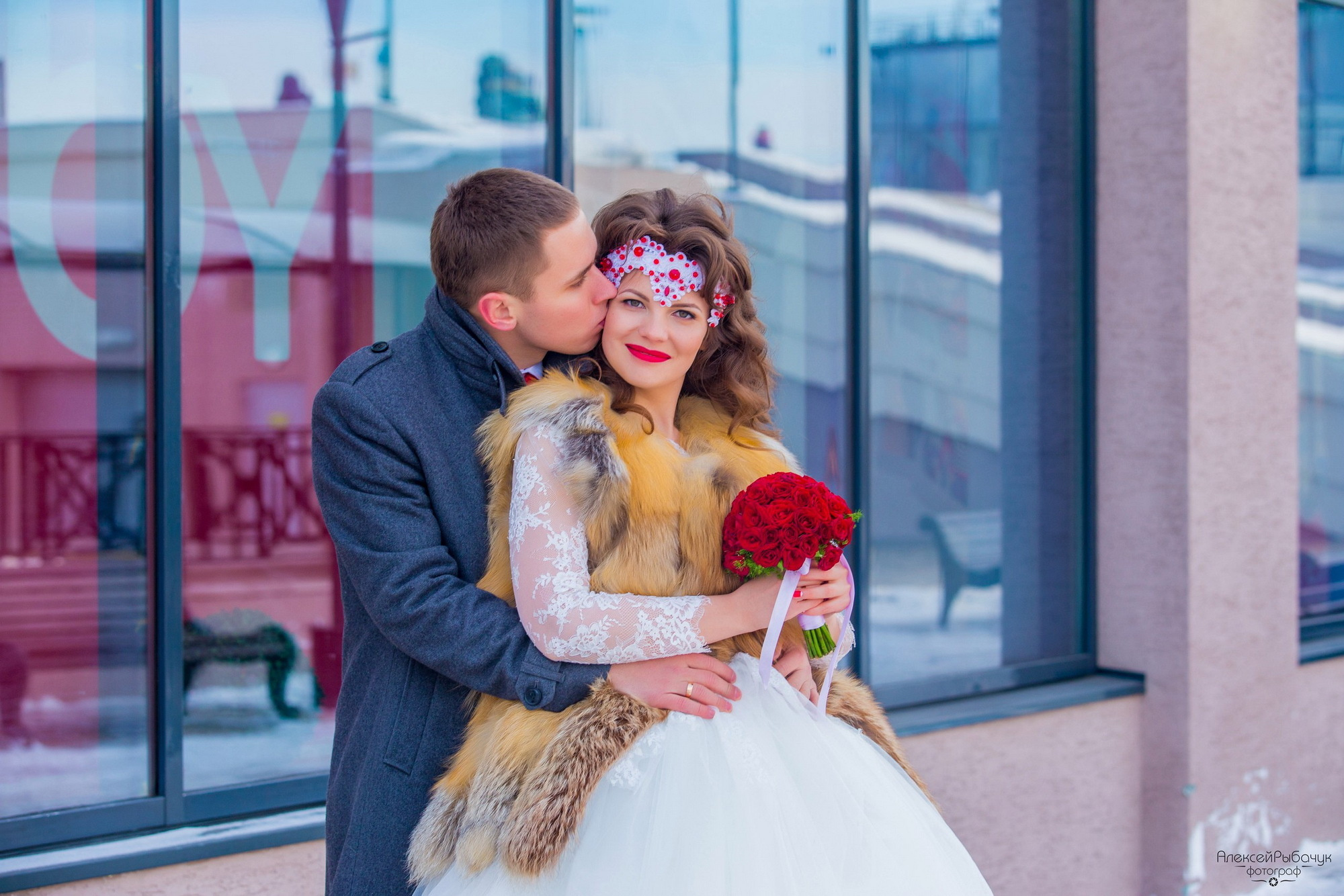 Зимние свадебные фотосессии в Иркутске. Фотограф видеограф Иркутск фото видео студия Алексея Марамзина