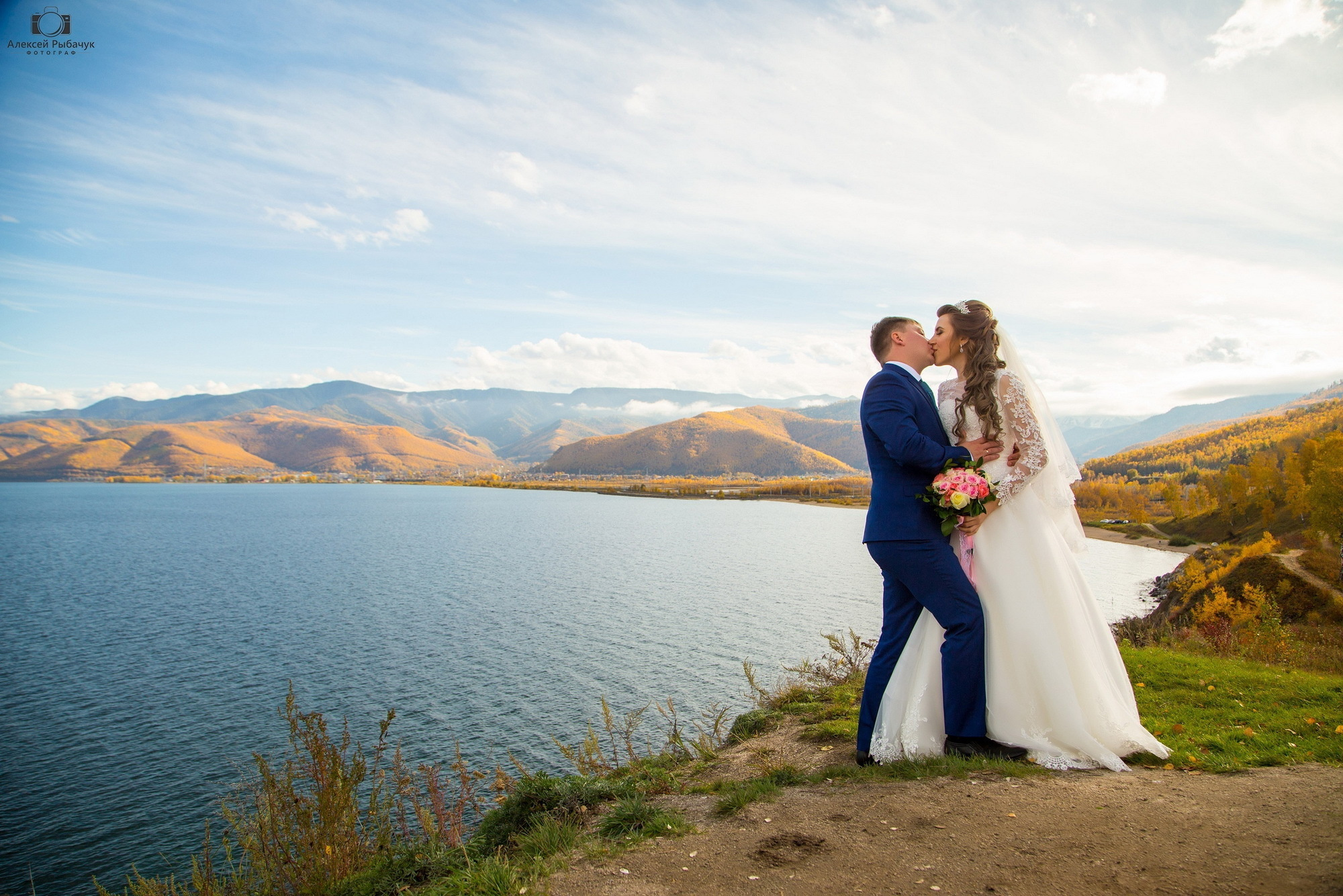 Осенние свадебные фотосессии в Иркутске. Фотограф видеограф Иркутск фото видео студия Алексея Марамзина