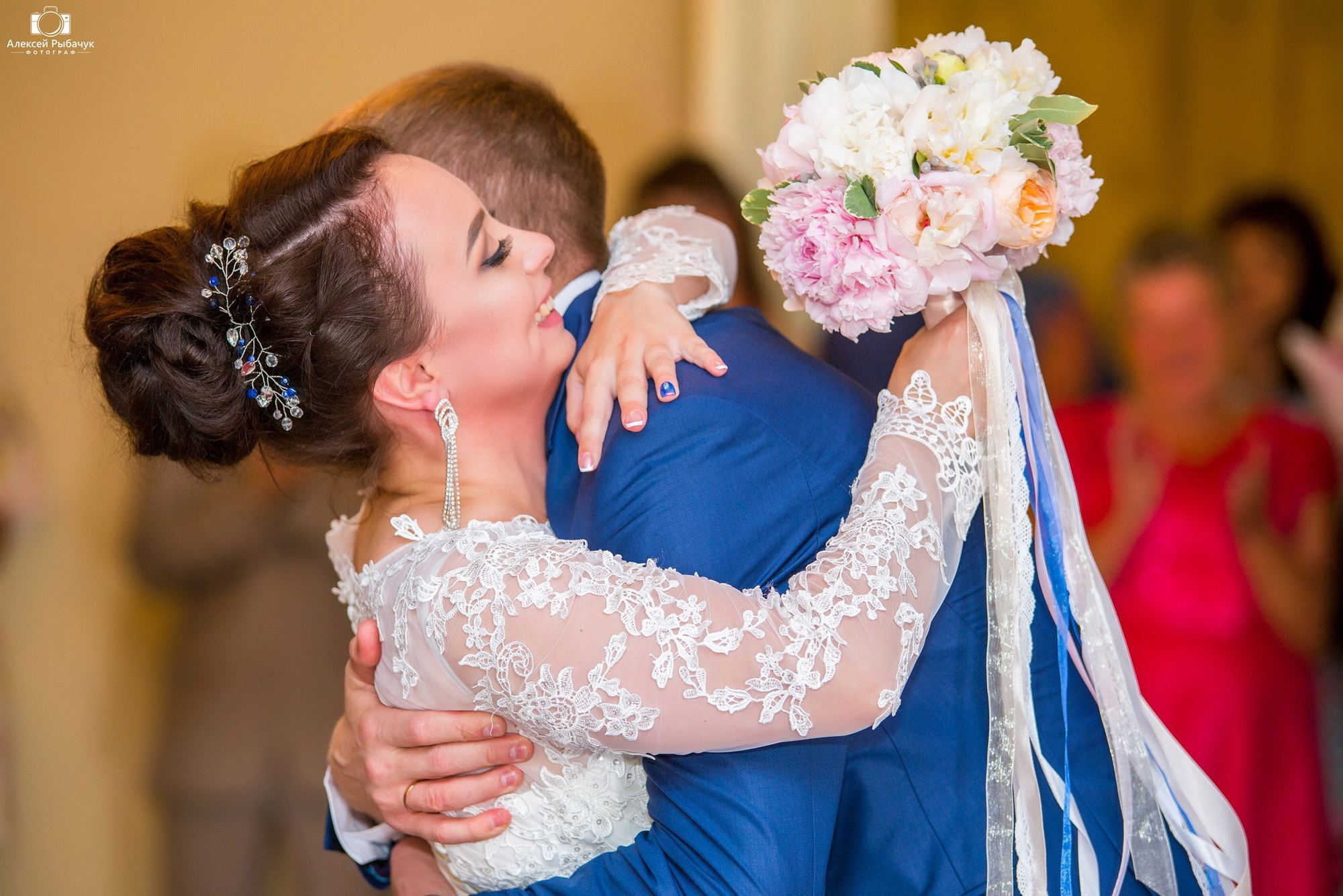 Фотосъемка ЗАГС в Икутске. Фотограф видеограф Иркутск фото видео студия Алексея Марамзина