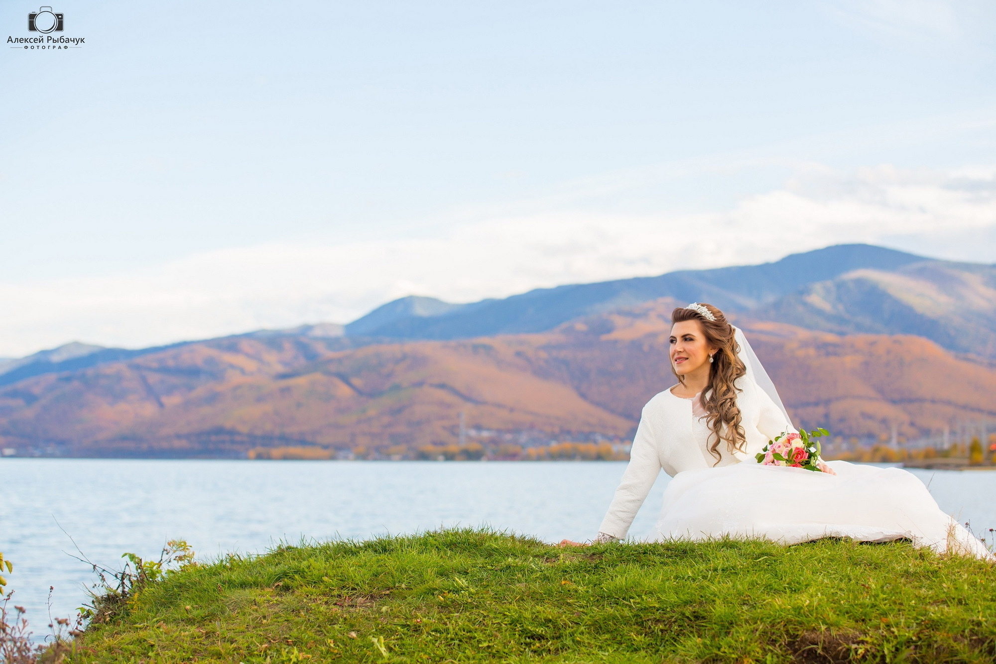 Осенние свадебные фотосессии в Иркутске. Фотограф видеограф Иркутск фото видео студия Алексея Марамзина