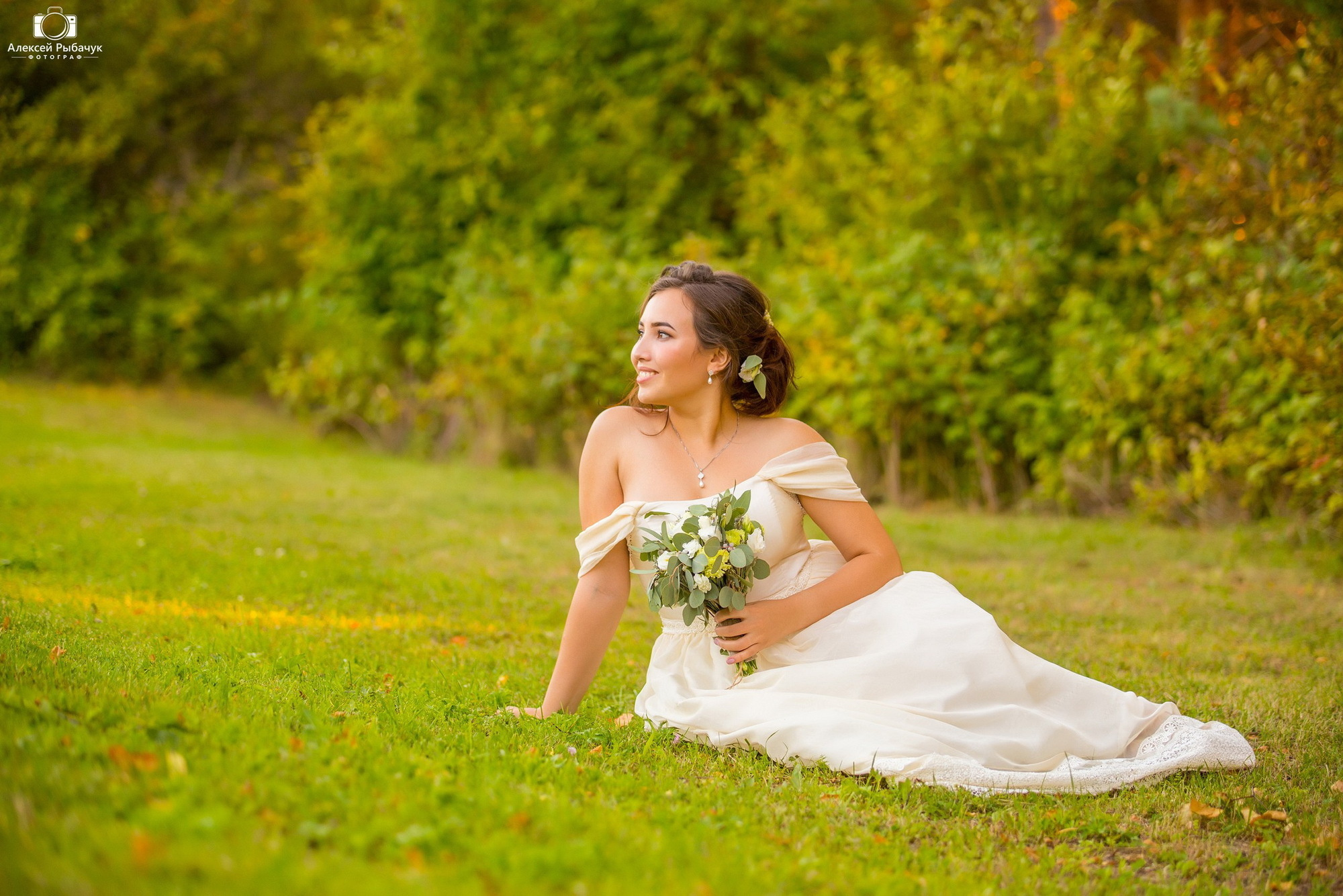 Свадебная фотосессия на Байкале. Фотограф видеограф Иркутск фото видео студия Алексея Марамзина