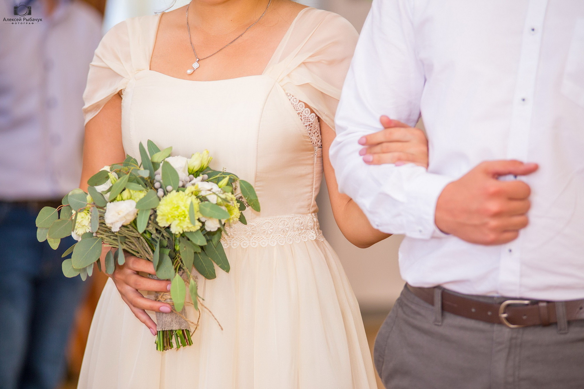Свадебная фотосессия на Байкале. Фотограф видеограф Иркутск фото видео студия Алексея Марамзина
