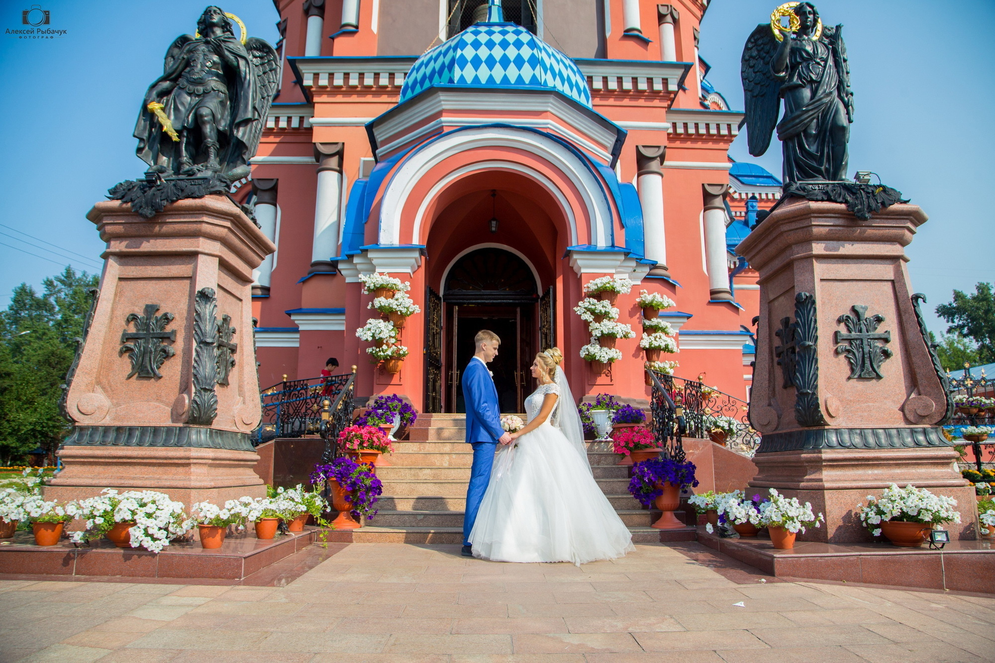 Свадебная фотосессия на природе в Иркутске. Фотограф видеограф Иркутск фото видео студия Алексея Марамзина