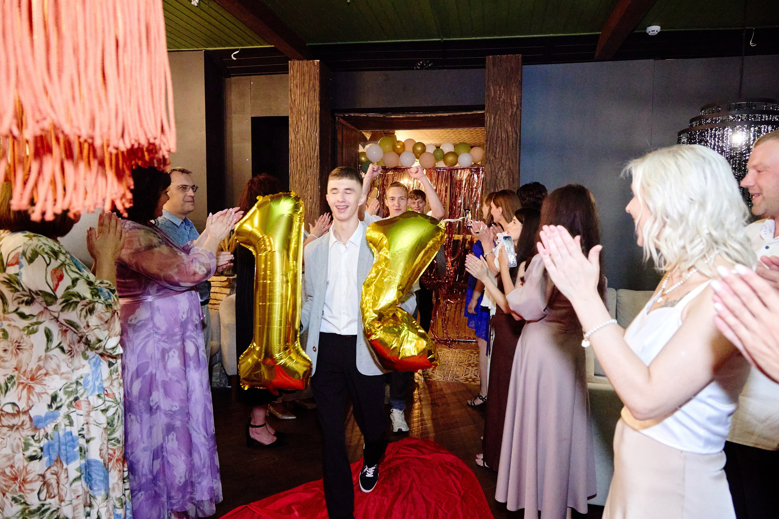 Выпускной 35 Сош. Фотограф Выпускные альбомы Таганрог Сергей Коробченко