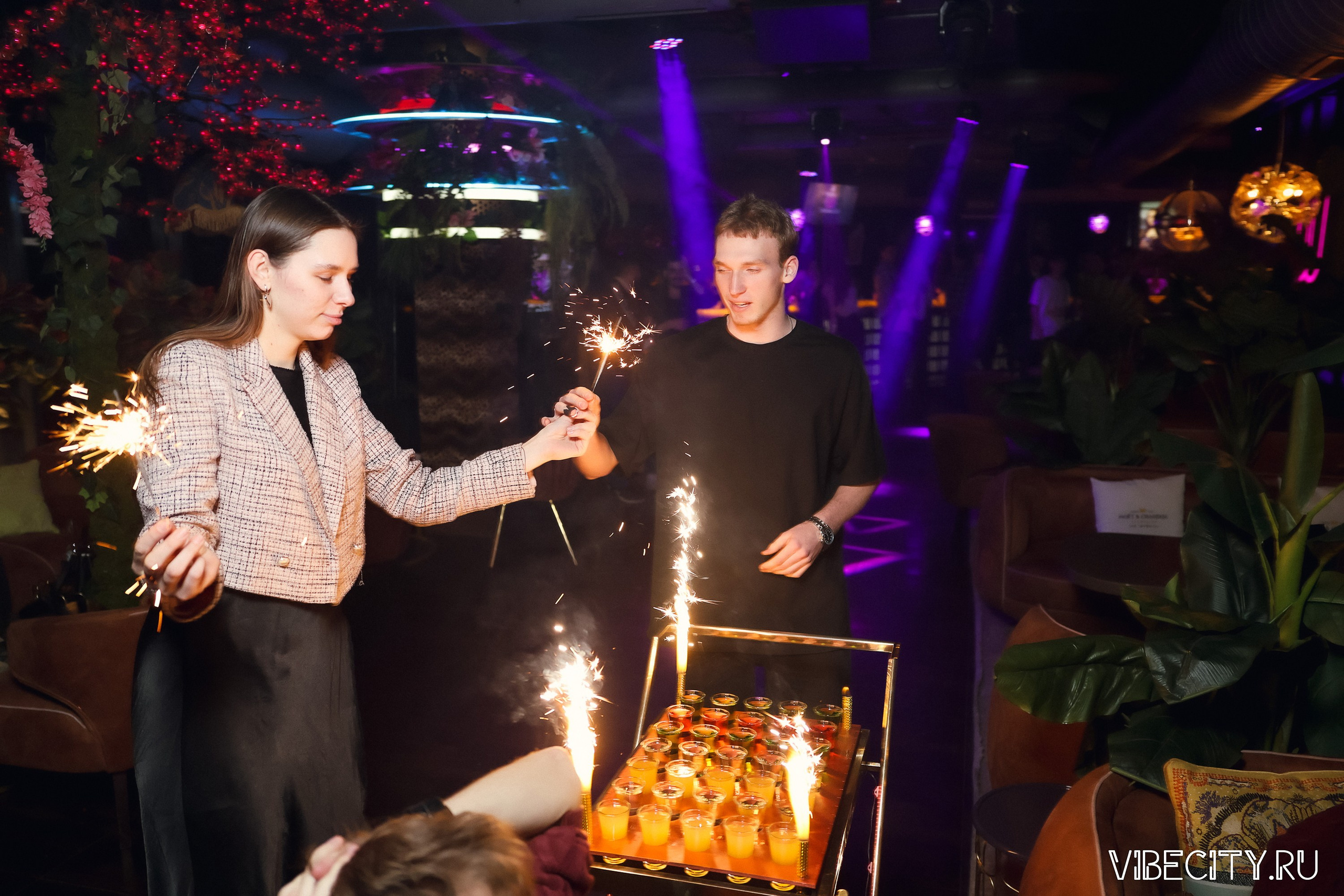 DOUBLE U. VIBECITY.RU Вайб Сити Ру Фоторепортажи Фотоотчеты Калининград