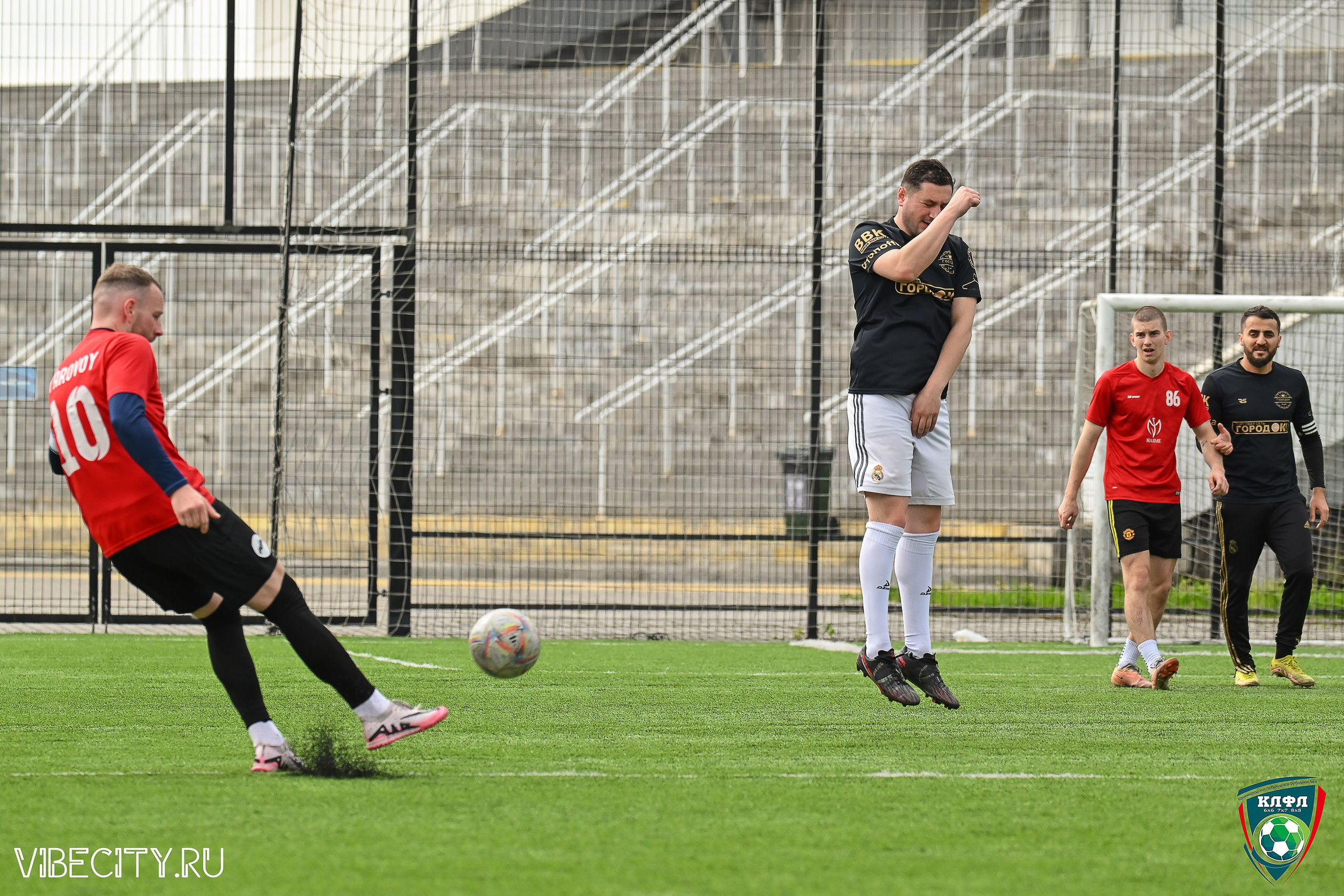 XX ЧЕМПИОНАТ КАЛИНИНГРАДСКОЙ ЛФЛ КАНЦМАРКЕТ39 сезона 2024–2025 гг. VIBECITY.RU Вайб Сити Ру Фоторепортажи Фотоотчеты Калининград