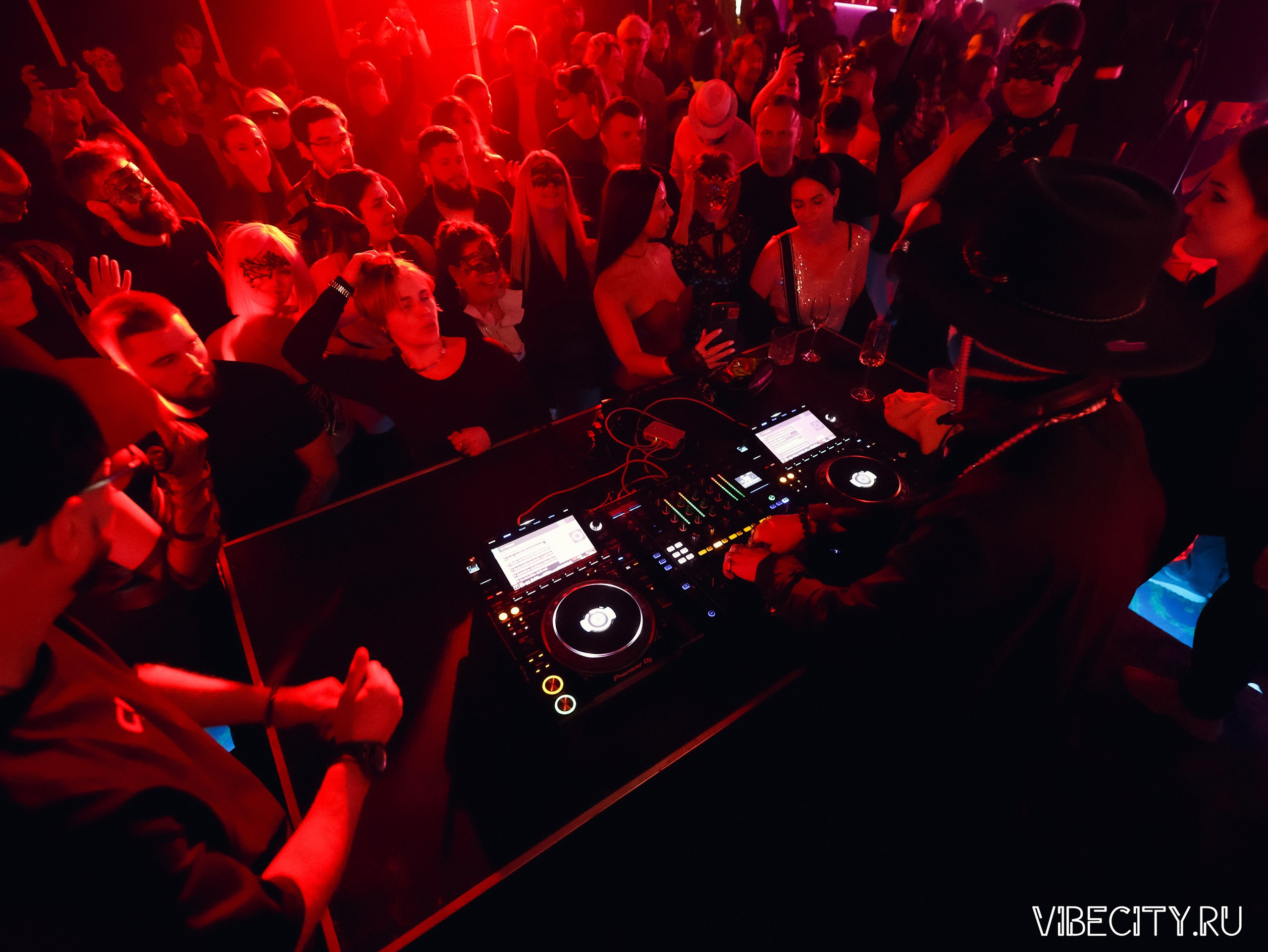 CULT MASQUERADE X GRAND PALACE. VIBECITY.RU Вайб Сити Ру Фоторепортажи Фотоотчеты Калининград