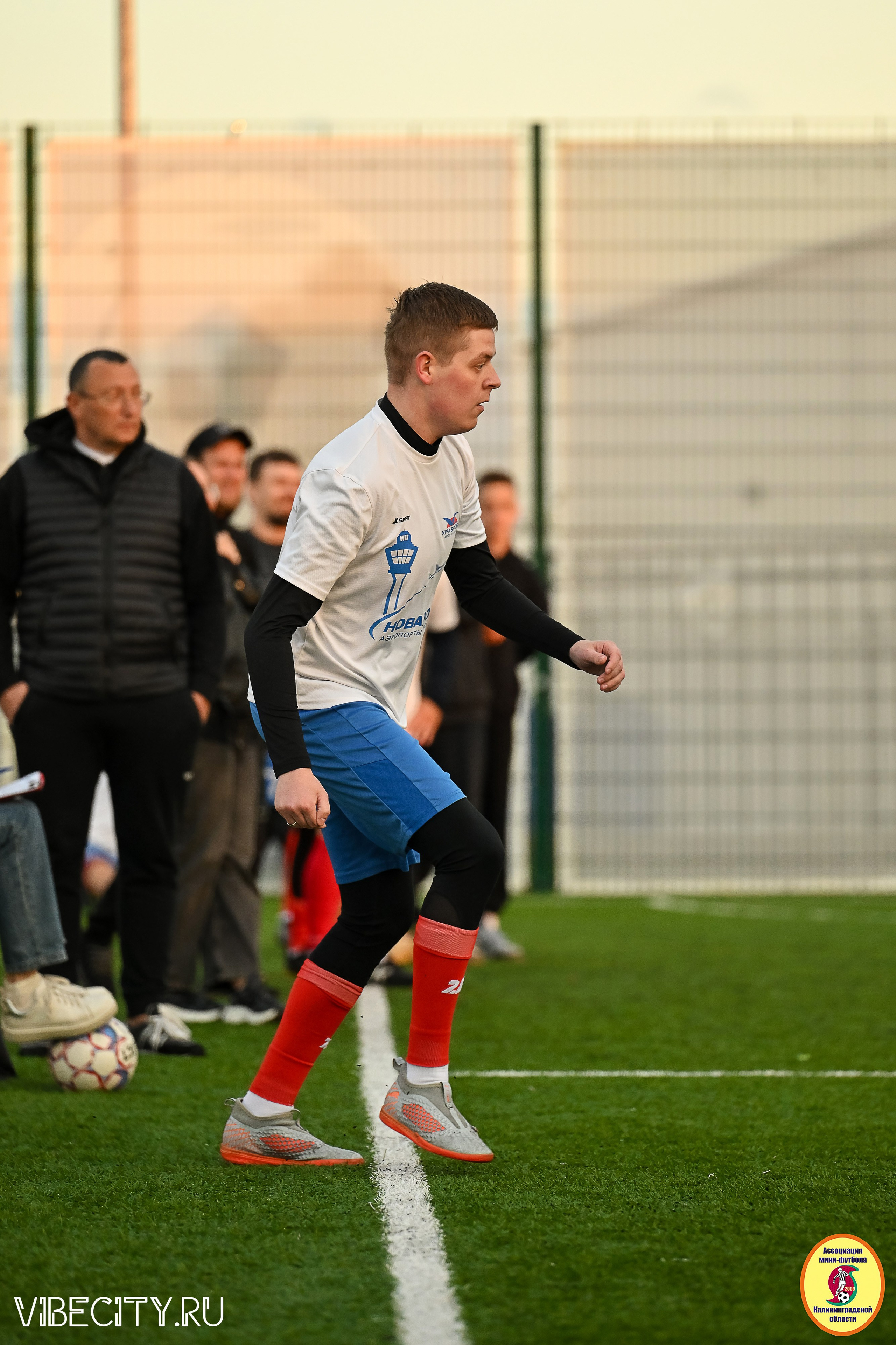 ИГРЫ МИНИ-ФУТБОЛЬНОЙ И КОРПОРАТИВНОЙ ЛИГИ. VIBECITY.RU Вайб Сити Ру Фоторепортажи Фотоотчеты Калининград