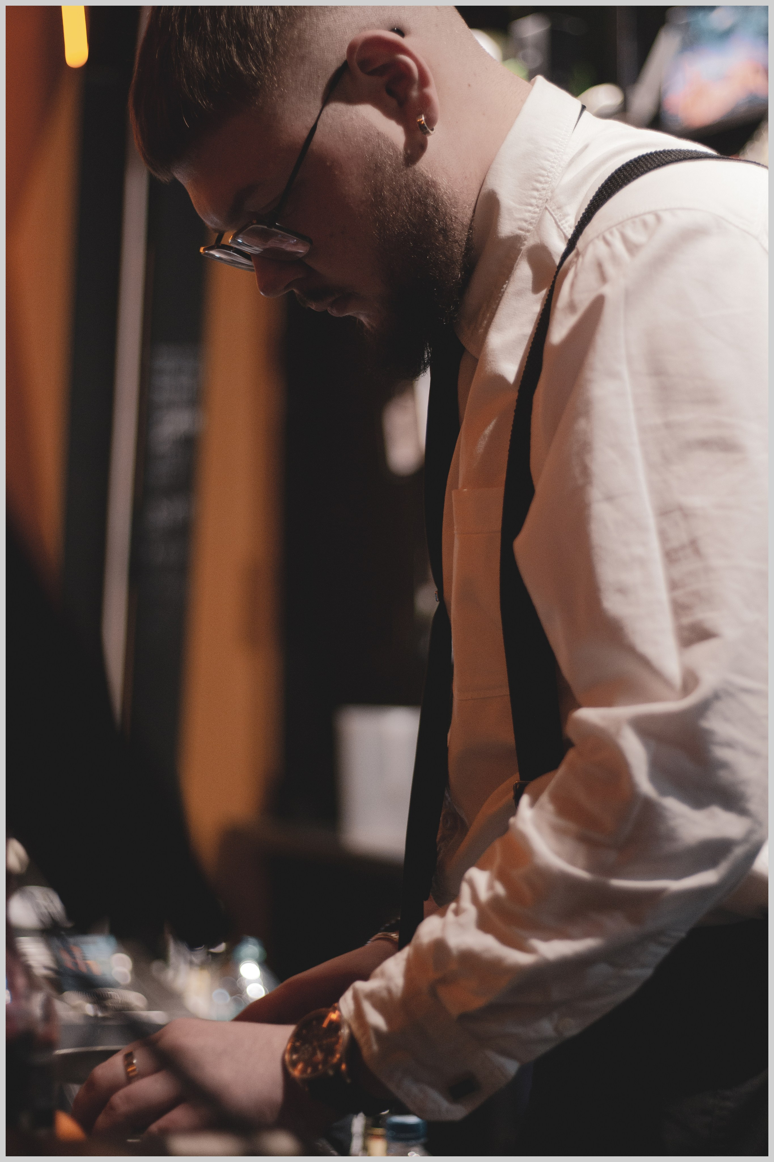 Портретная фотосессия — Кирилл. Портретный фотограф в Орле. Готовые фото за 3 дня! Помощь в позировании. Советы по организации