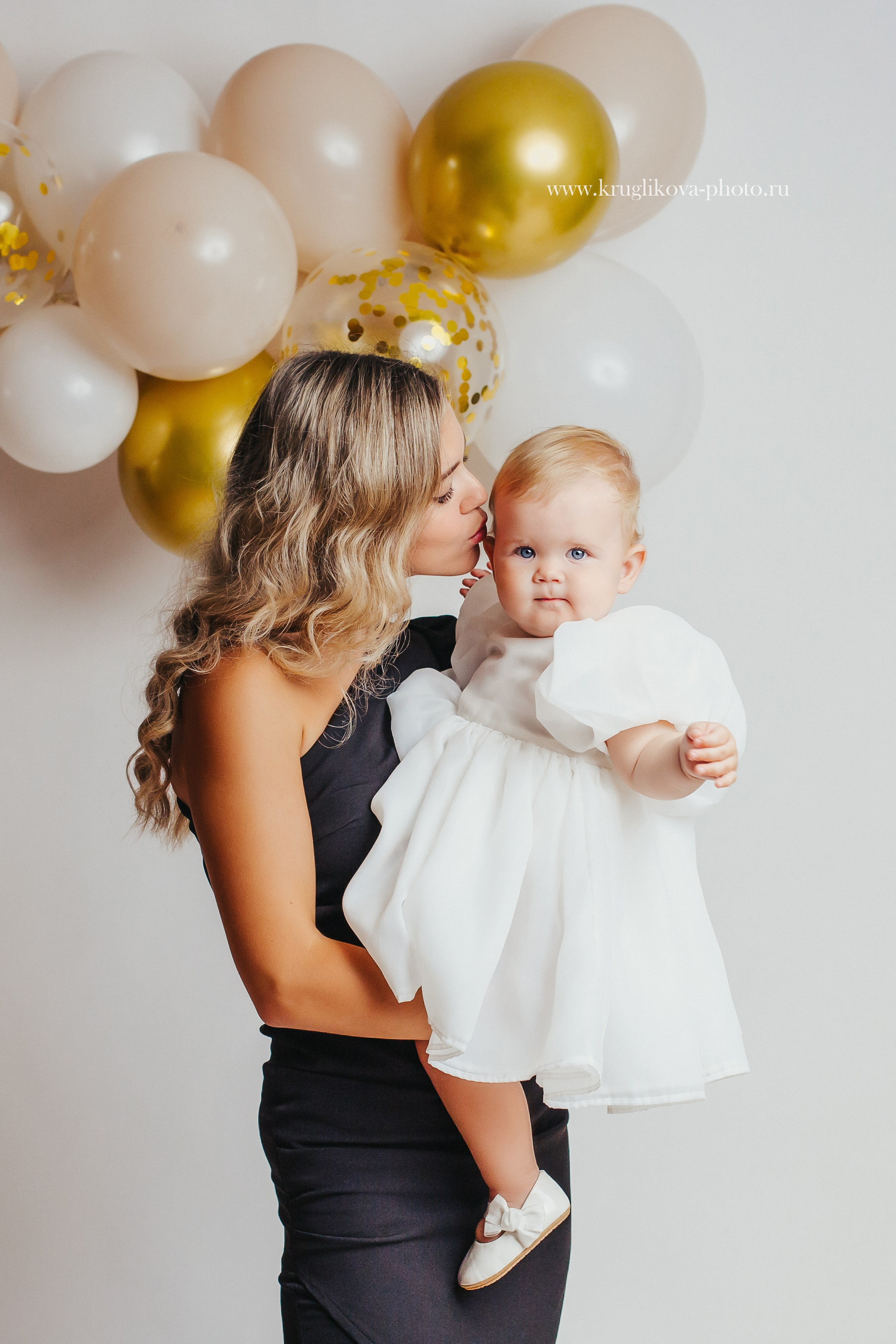 Фотосессия годика для девочки. Фотограф новорожденных и детский в Сергиевом Посаде Кругликова Юлия