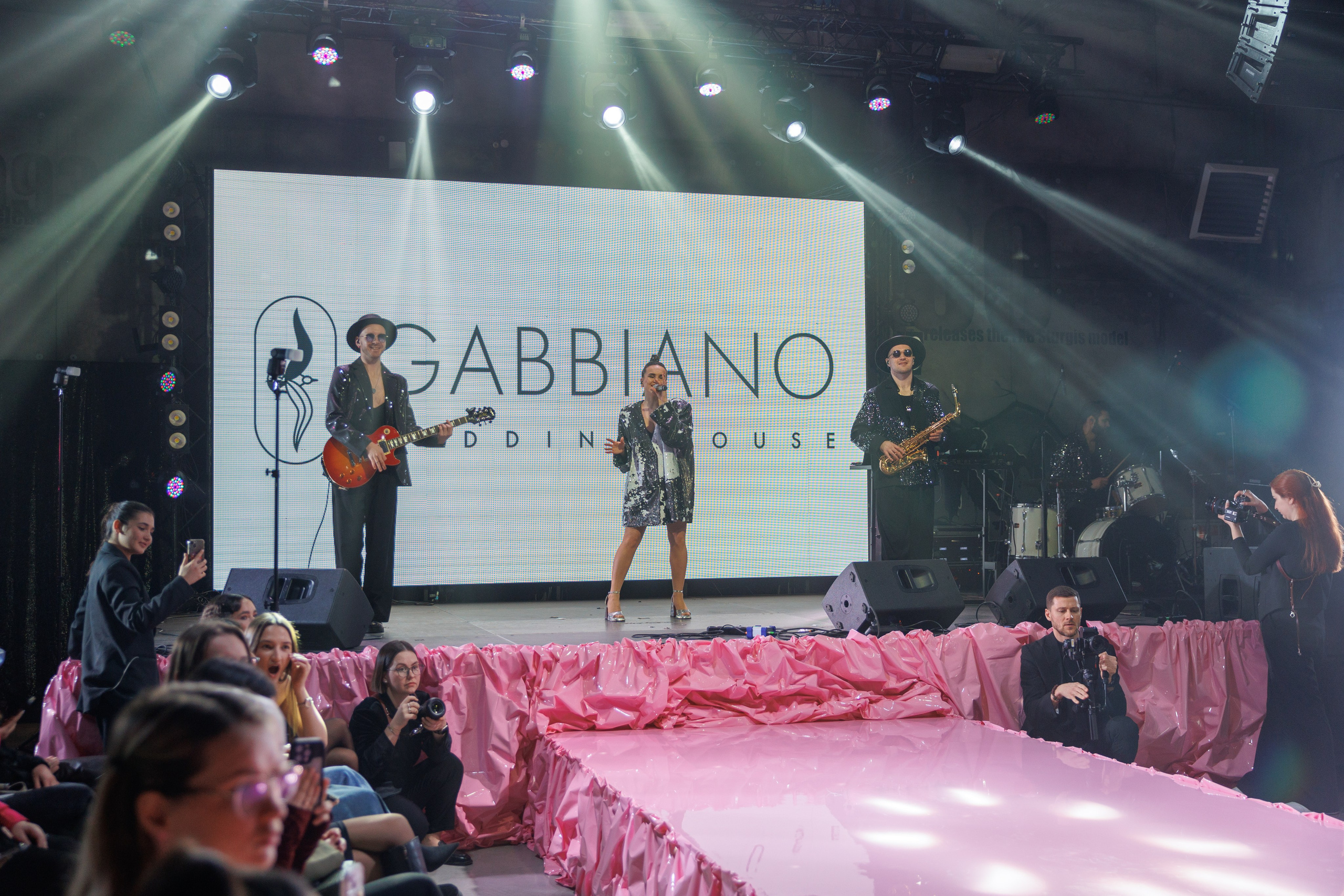 Показ Gabiano & Marry me. Свадебный и семейный фотограф Казань