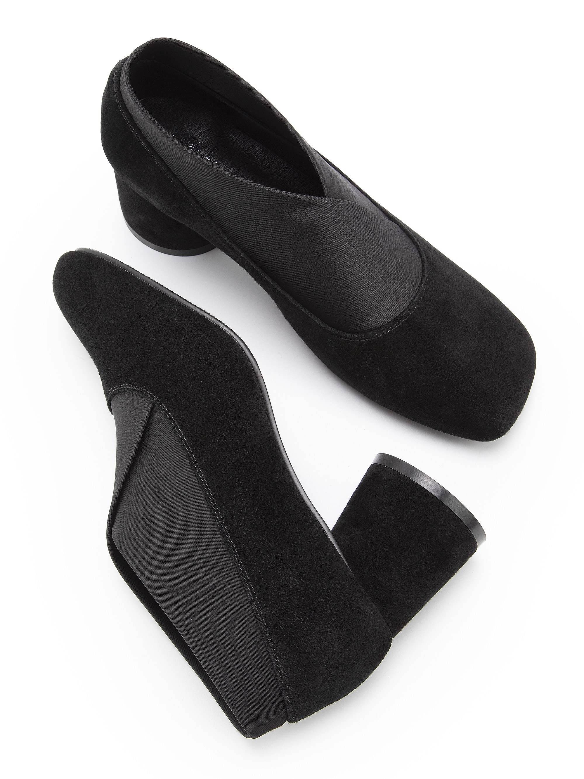 Каталожная фотография обуви. Фотограф в Москве Егор Гончаров