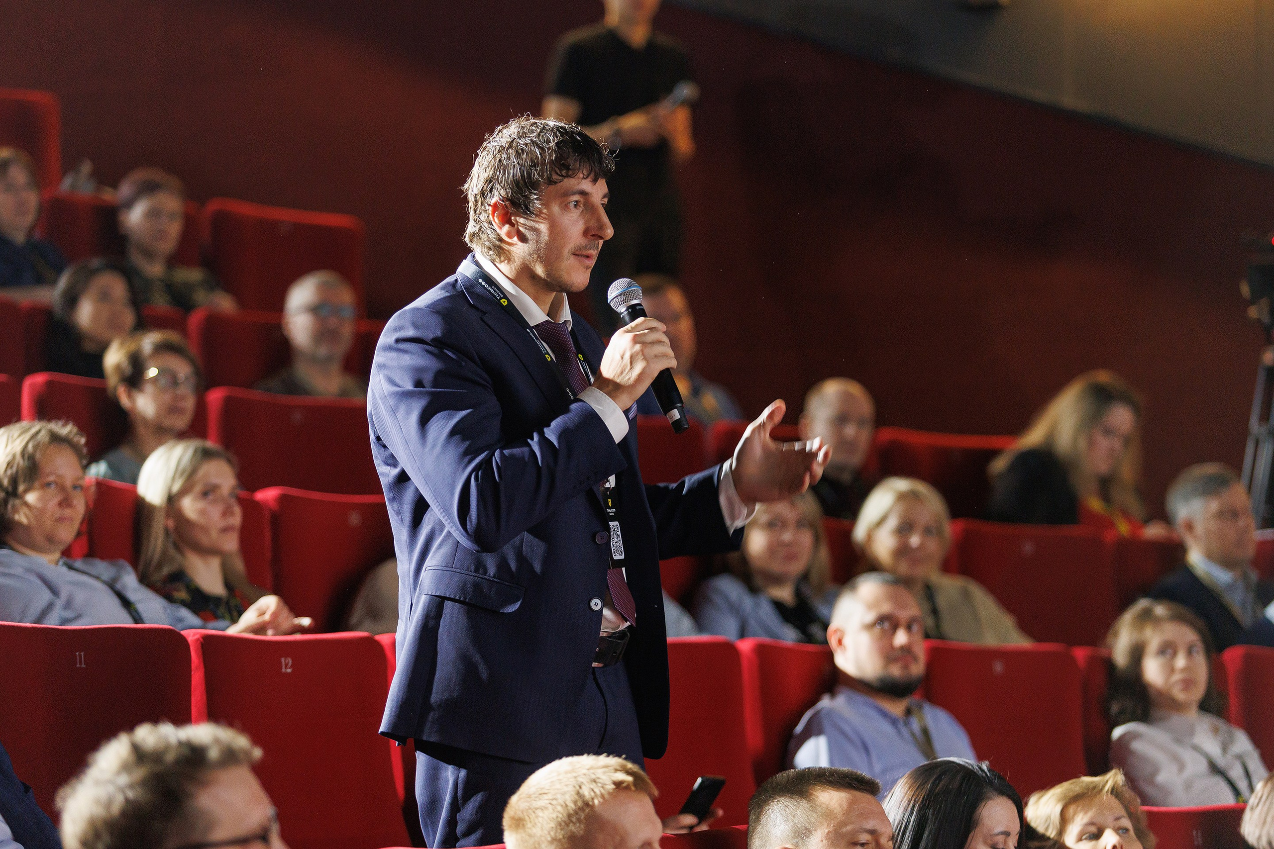 Репортажная фотосъемка мероприятия. Профессиональный фотограф в Новосибирске