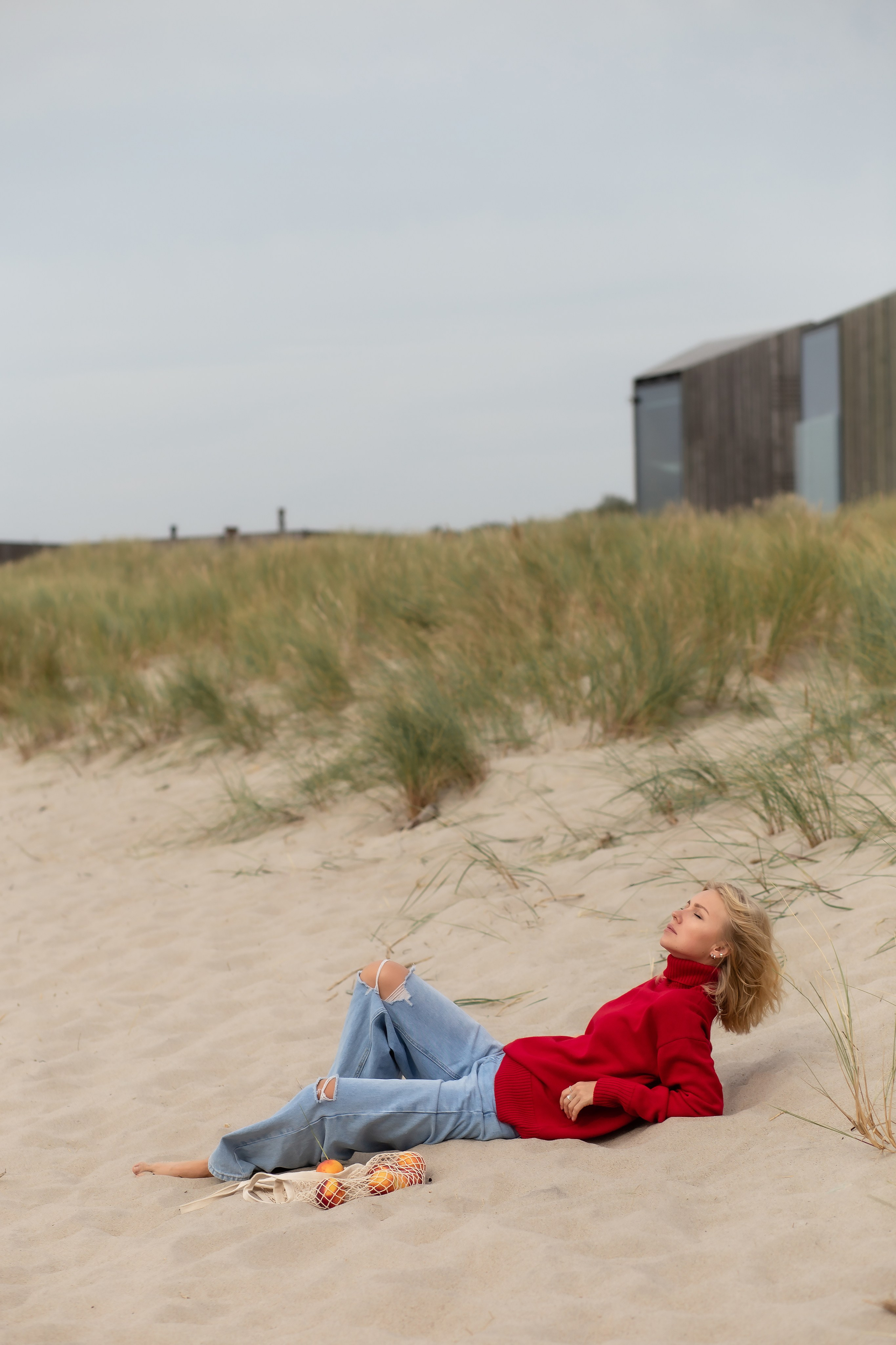 Вера в Янтарном. Перед дождем. Фотограф в Калининграде Решетникова Алина