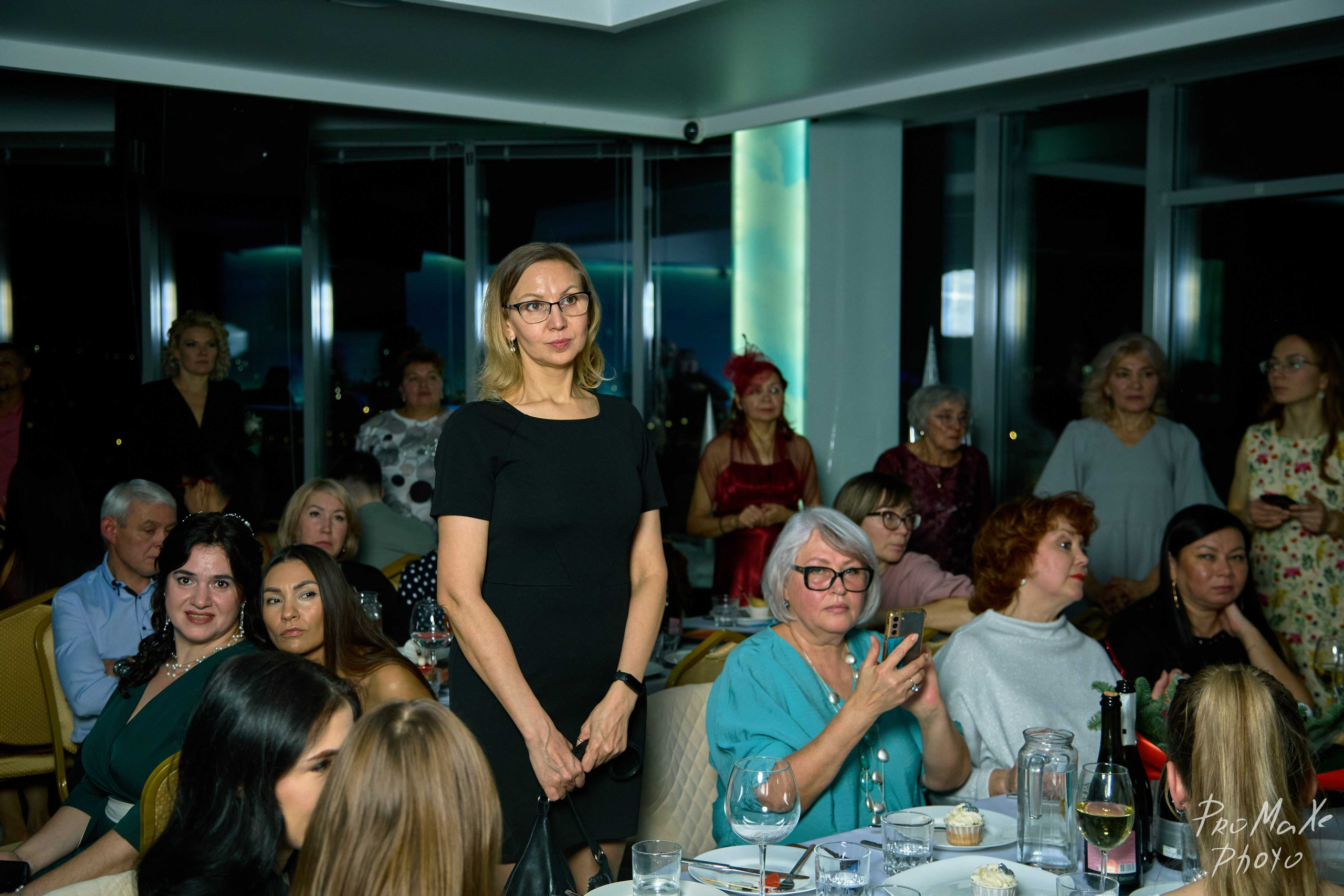 Зал КРАСА МАСС-МЕДИА ЧУВАШИИ. Владимир Суздалов (ProMaXe) — Портретный фотограф, тематические фотосессии в Чебоксарах