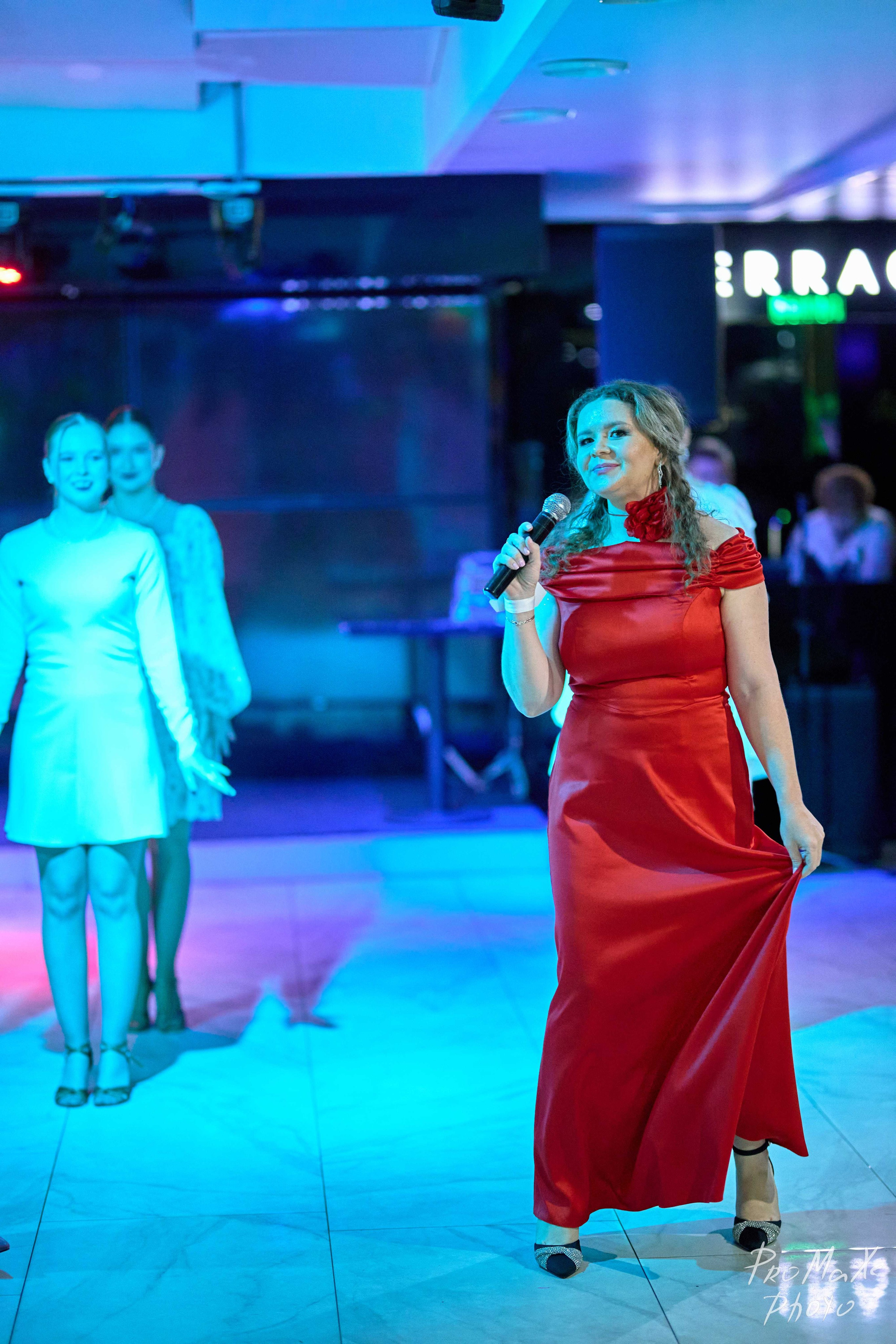 Зал КРАСА МАСС-МЕДИА ЧУВАШИИ. Владимир Суздалов (ProMaXe) — Портретный фотограф, тематические фотосессии в Чебоксарах