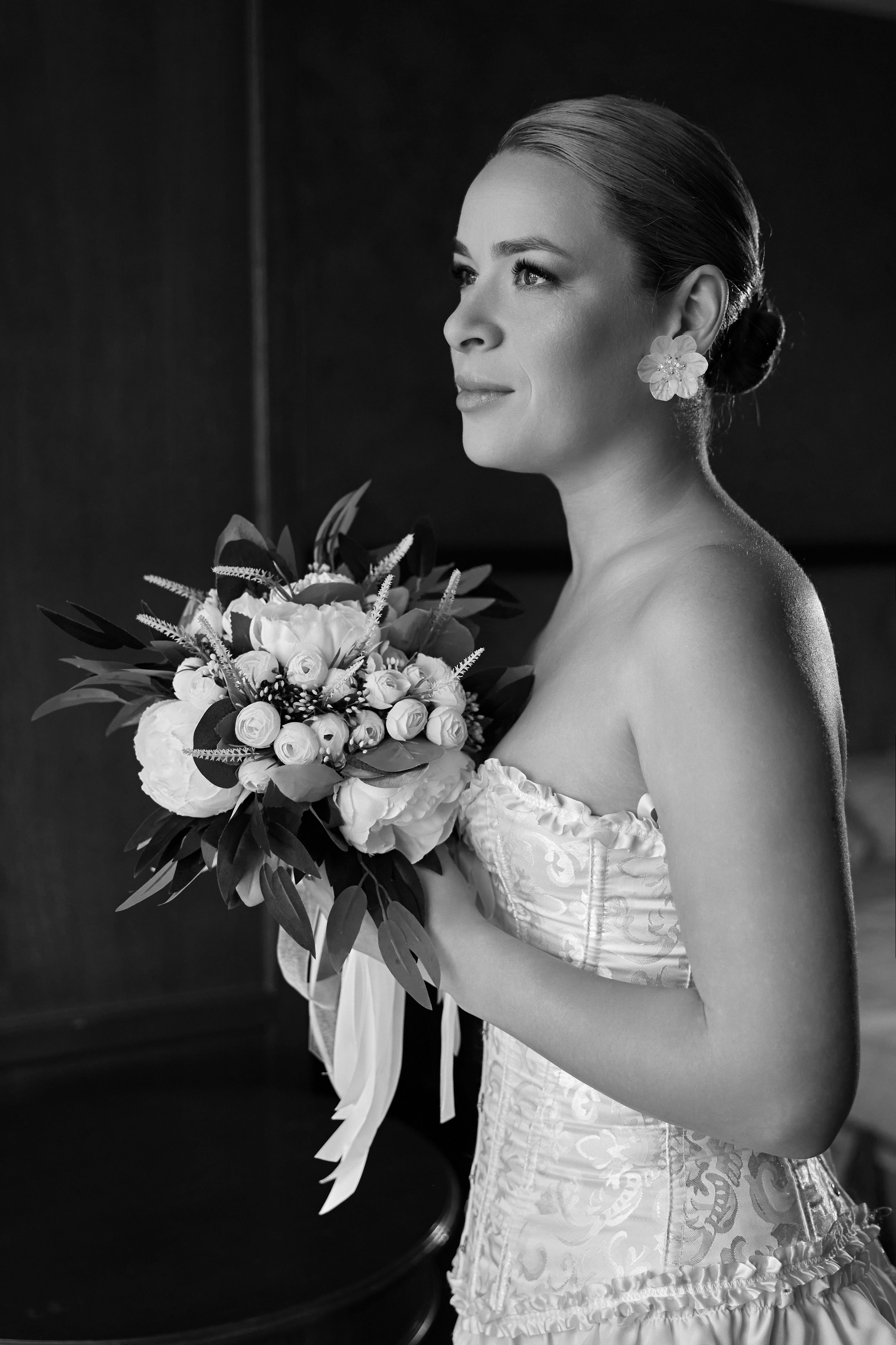 Утро невесты и свадебная фотосессия в гостинице