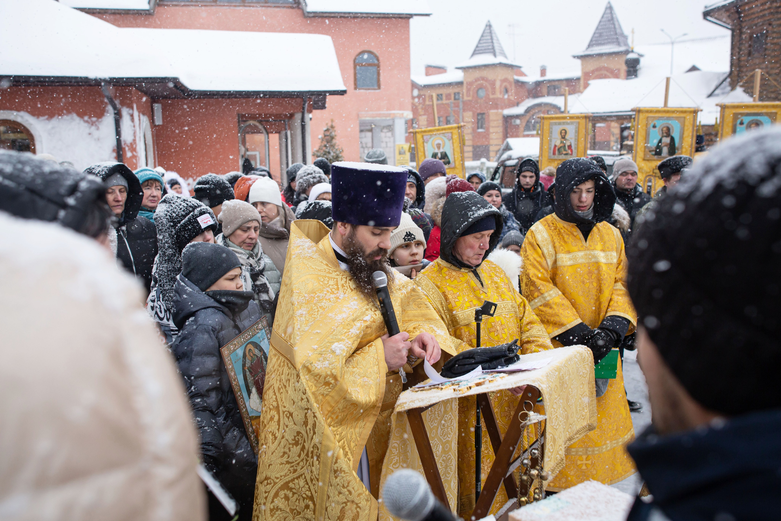 Крестный ход по д. Островцы Раменского городского округа. Семейный и детский фотограф Анна Петракова